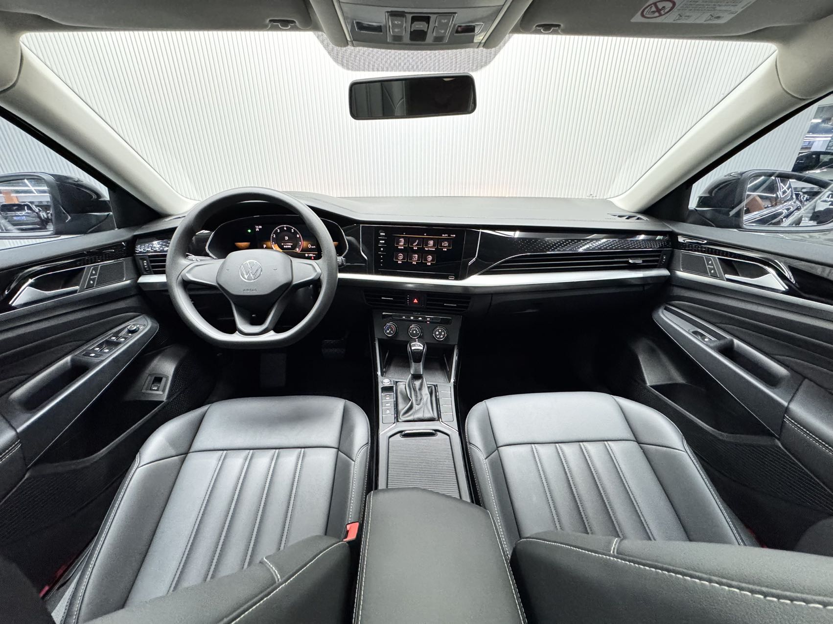 VOLKSWAGEN PASSAT 2022 280TSI BUSINESS EDITION — фото 13