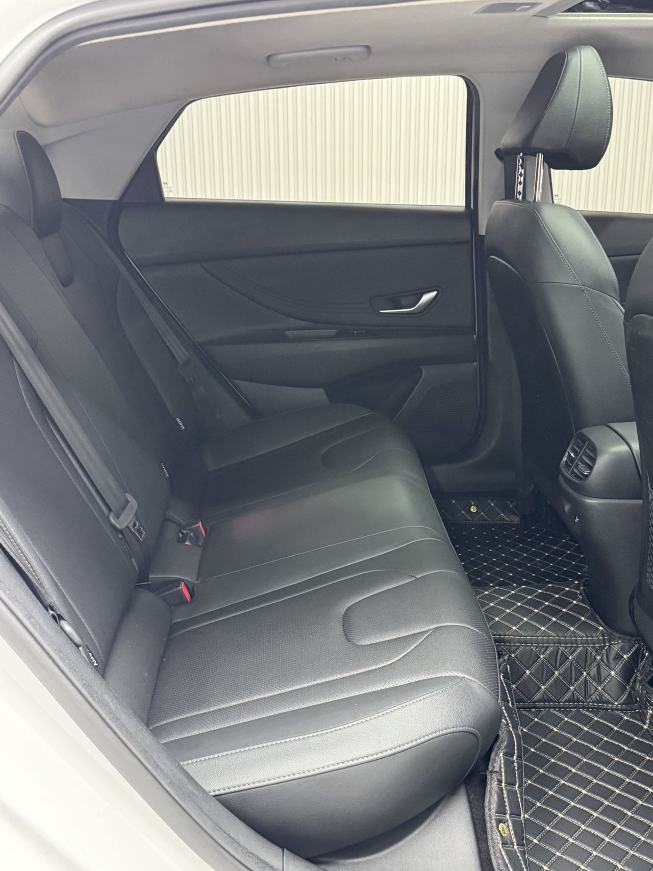 HYUNDAI ELANTRA 2023 1.5L CVT GLX ELITE EDITION — фото 11