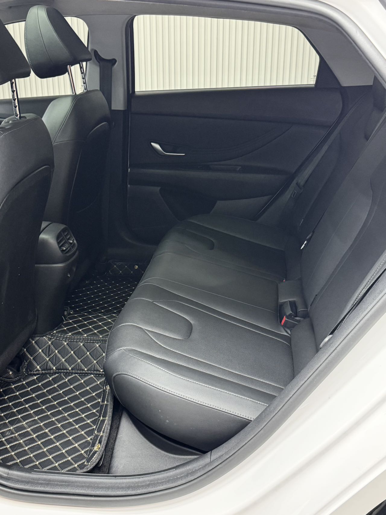 HYUNDAI ELANTRA 2023 1.5L CVT GLX ELITE EDITION — фото 19