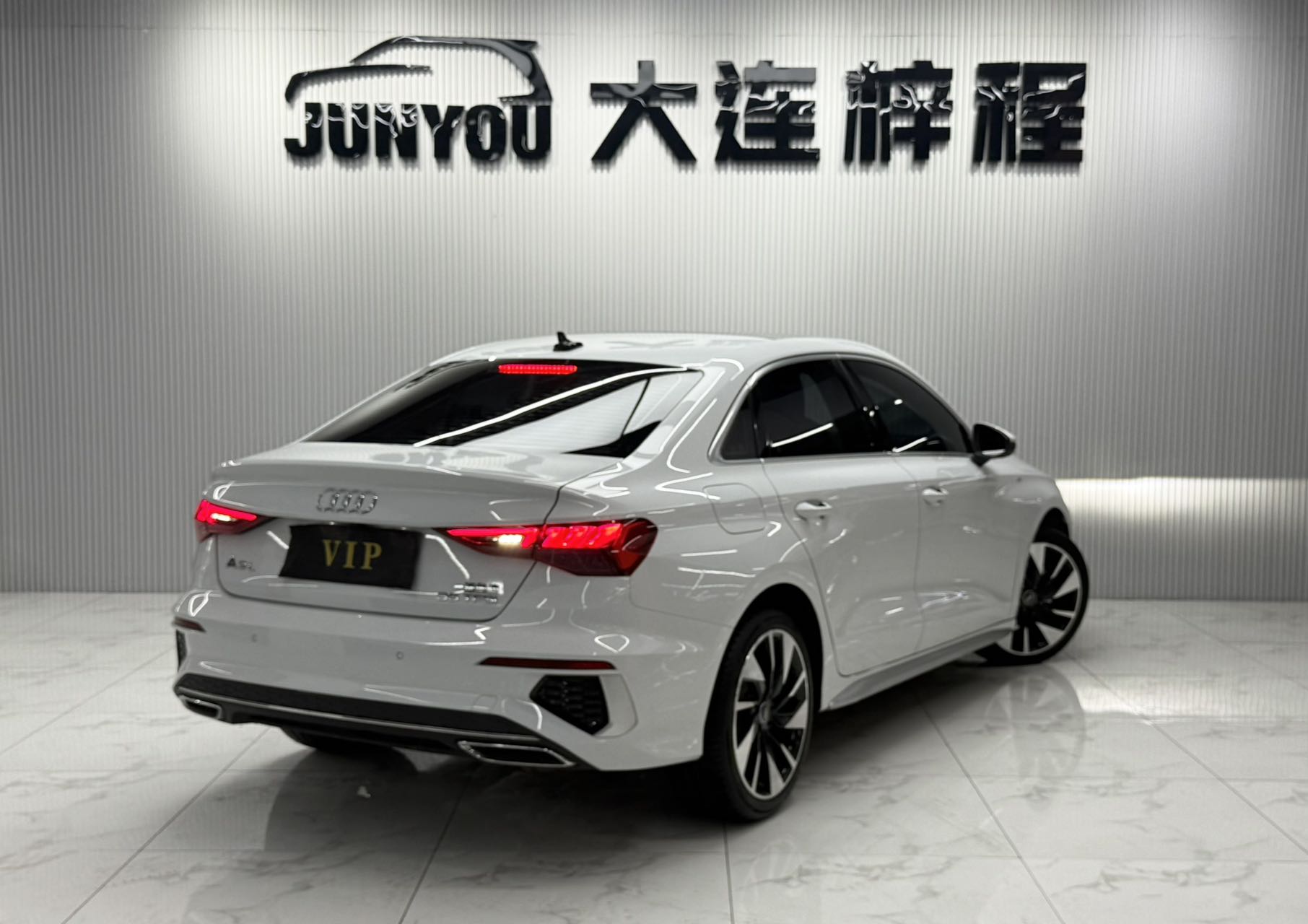AUDI A3 2023 MODEL FACELIFT A3L LIMOUSINE 35 TFSI FASHION SPORT TYPE — фото 4