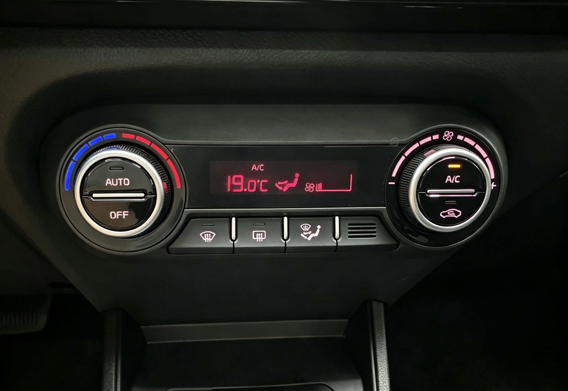 KIA KX1 2021 1.4L CVT趣享 SUNROOF 款 — фото 9