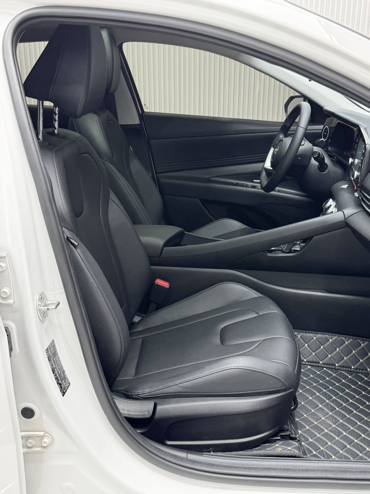 HYUNDAI ELANTRA 2023 1.5L CVT GLX ELITE EDITION — фото 10