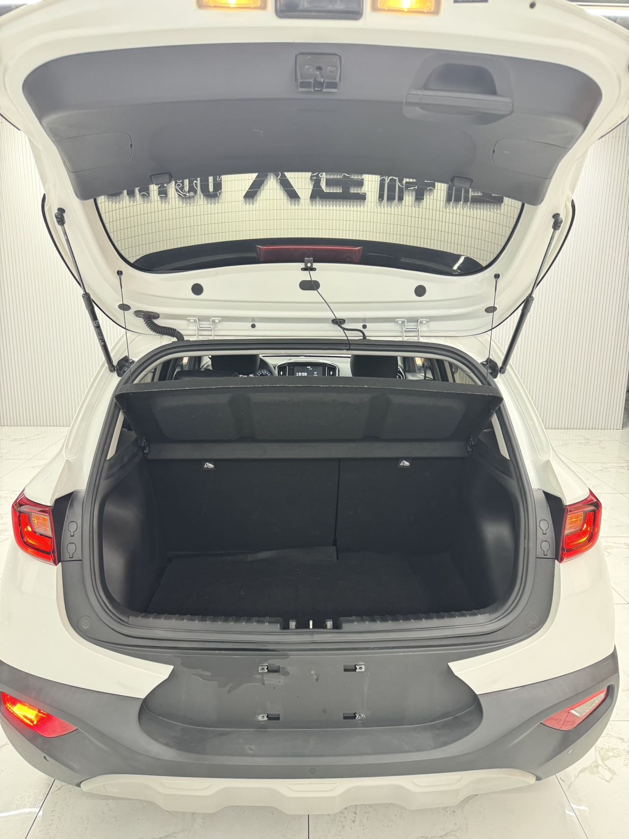 KIA KX1 2021 1.4L CVT趣享 SUNROOF 款 — фото 20