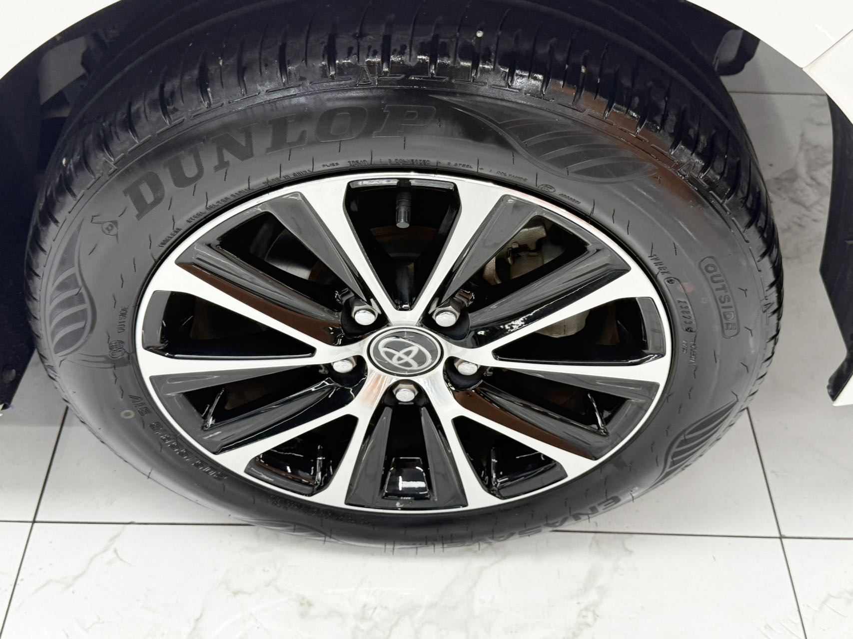 TOYOTA LEVIN 2023 185T CVT DELUXE EDITION — фото 20