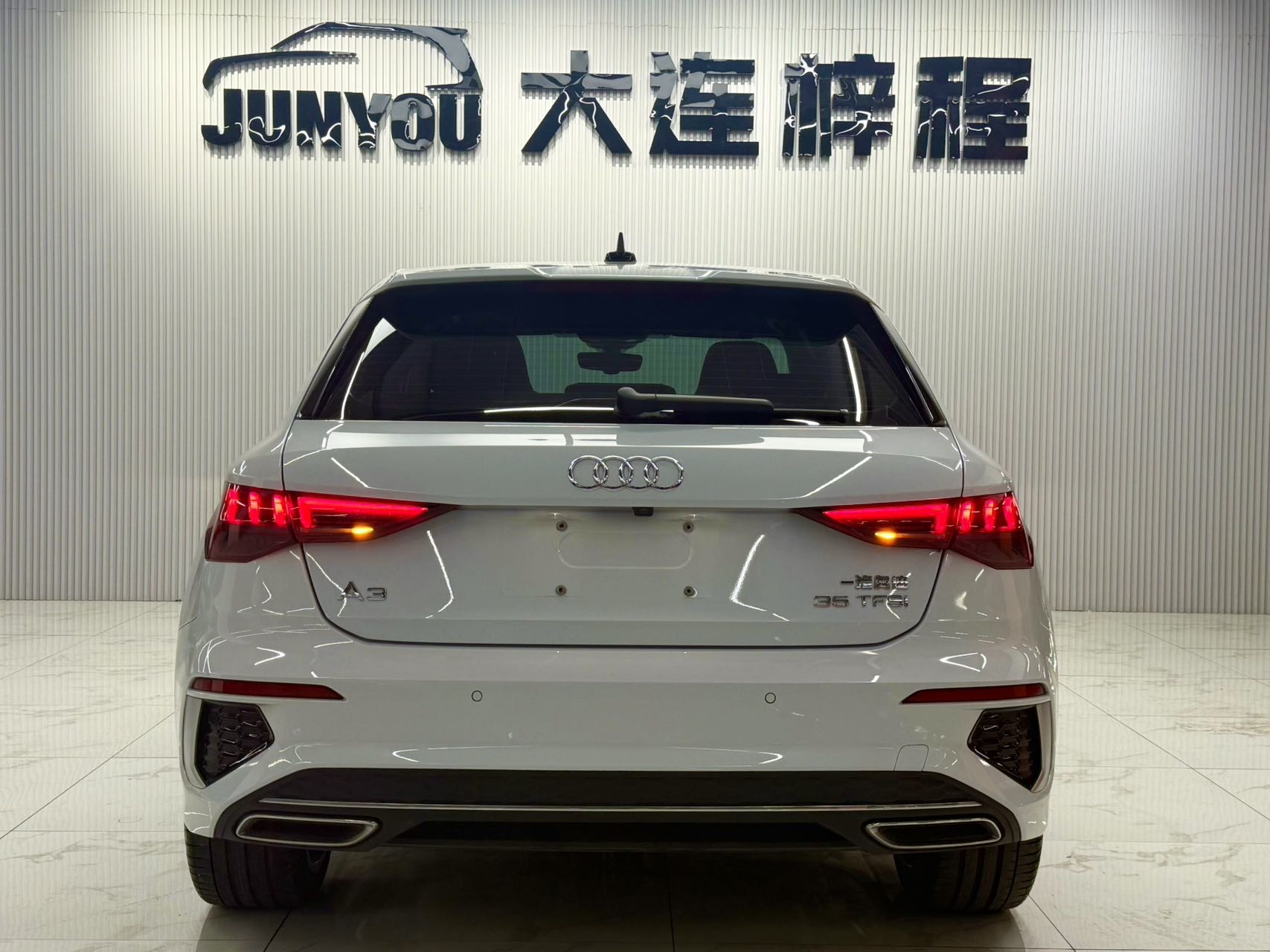 AUDI A3 2023 MODEL FACELIFT SPORTBACK 35 TFSI FASHION SPORT TYPE — фото 4