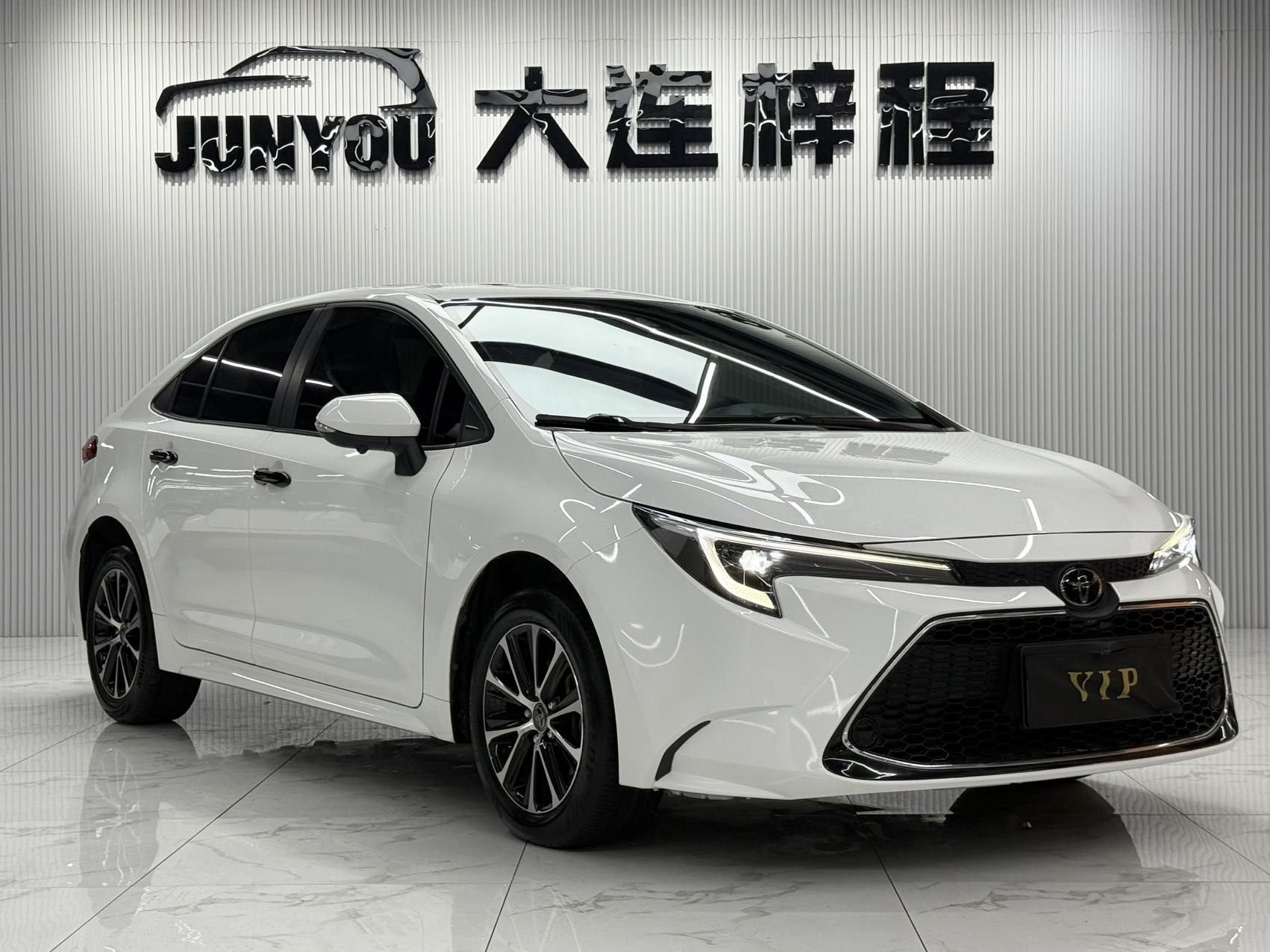 TOYOTA LEVIN 2023 185T CVT DELUXE EDITION — фото 3