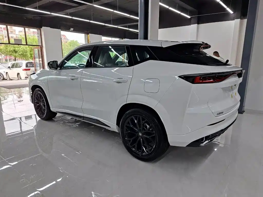 CHANGAN UNI-Z 2026 1.5T 畅行 EDITION — фото 4