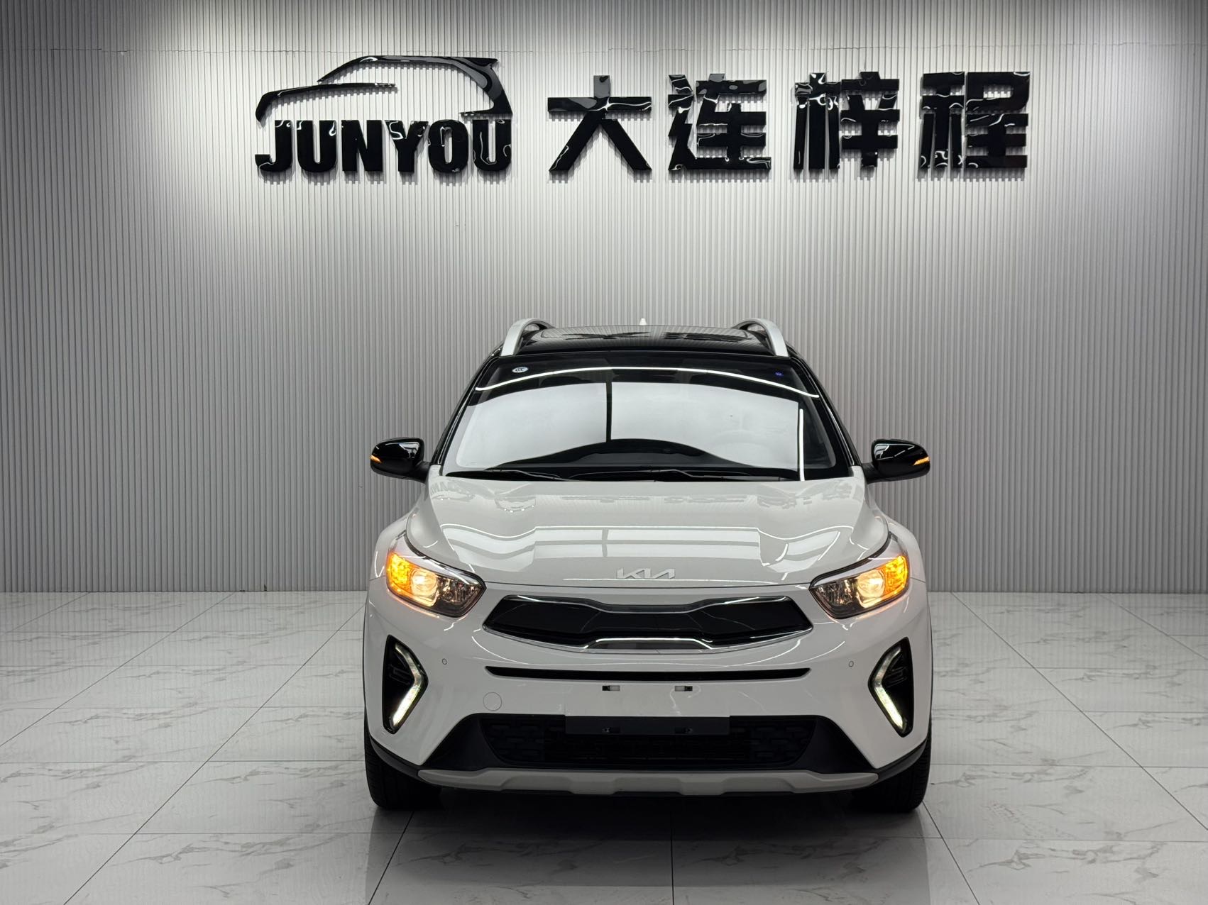 KIA KX1 2021 1.4L CVT趣享 SUNROOF 款 — фото 2