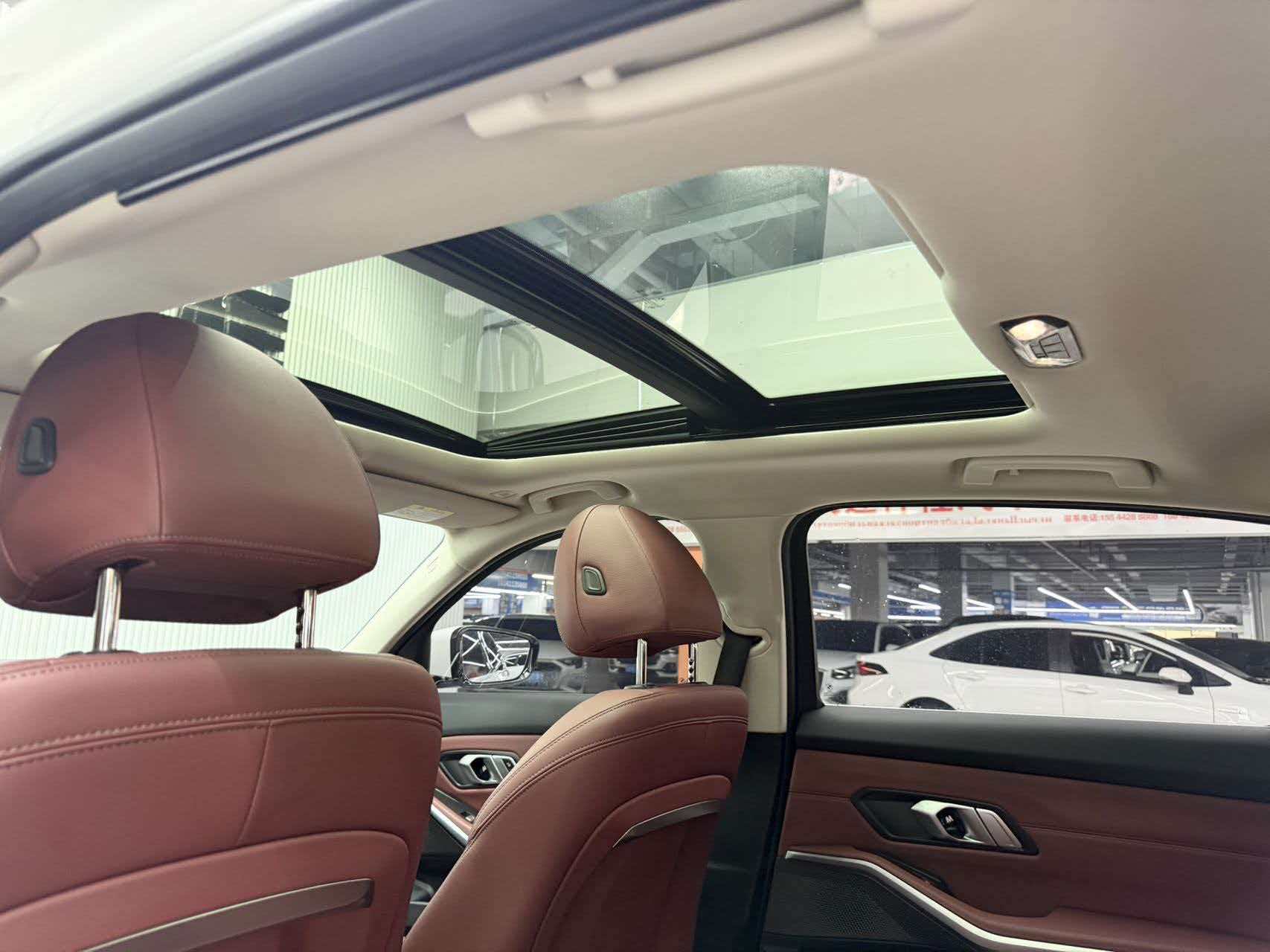 BMW 3 SERIES 2023 320LI M SPORT SET — фото 10