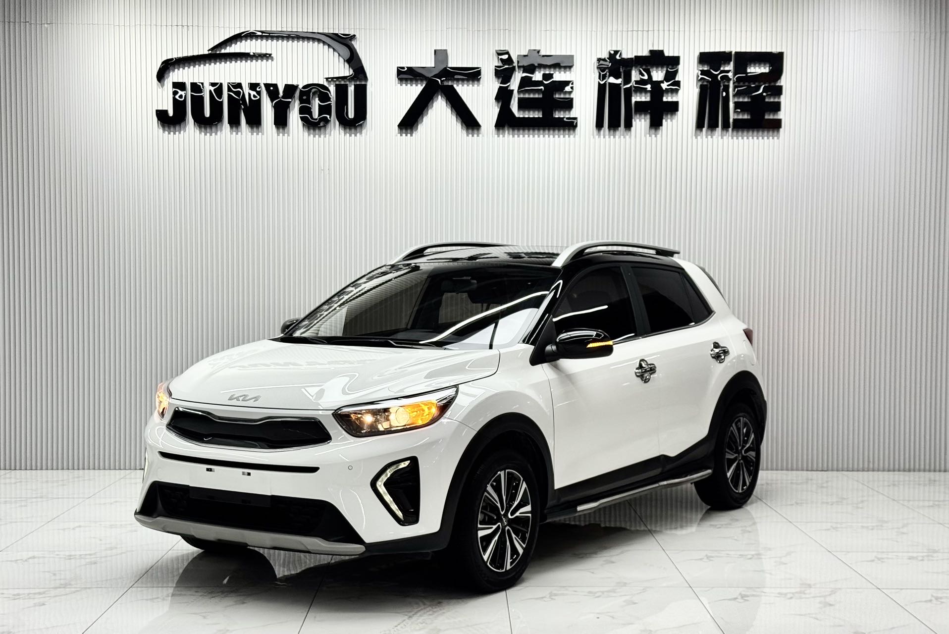 KIA KX1 2021 1.4L CVT趣享 SUNROOF 款 — фото 2