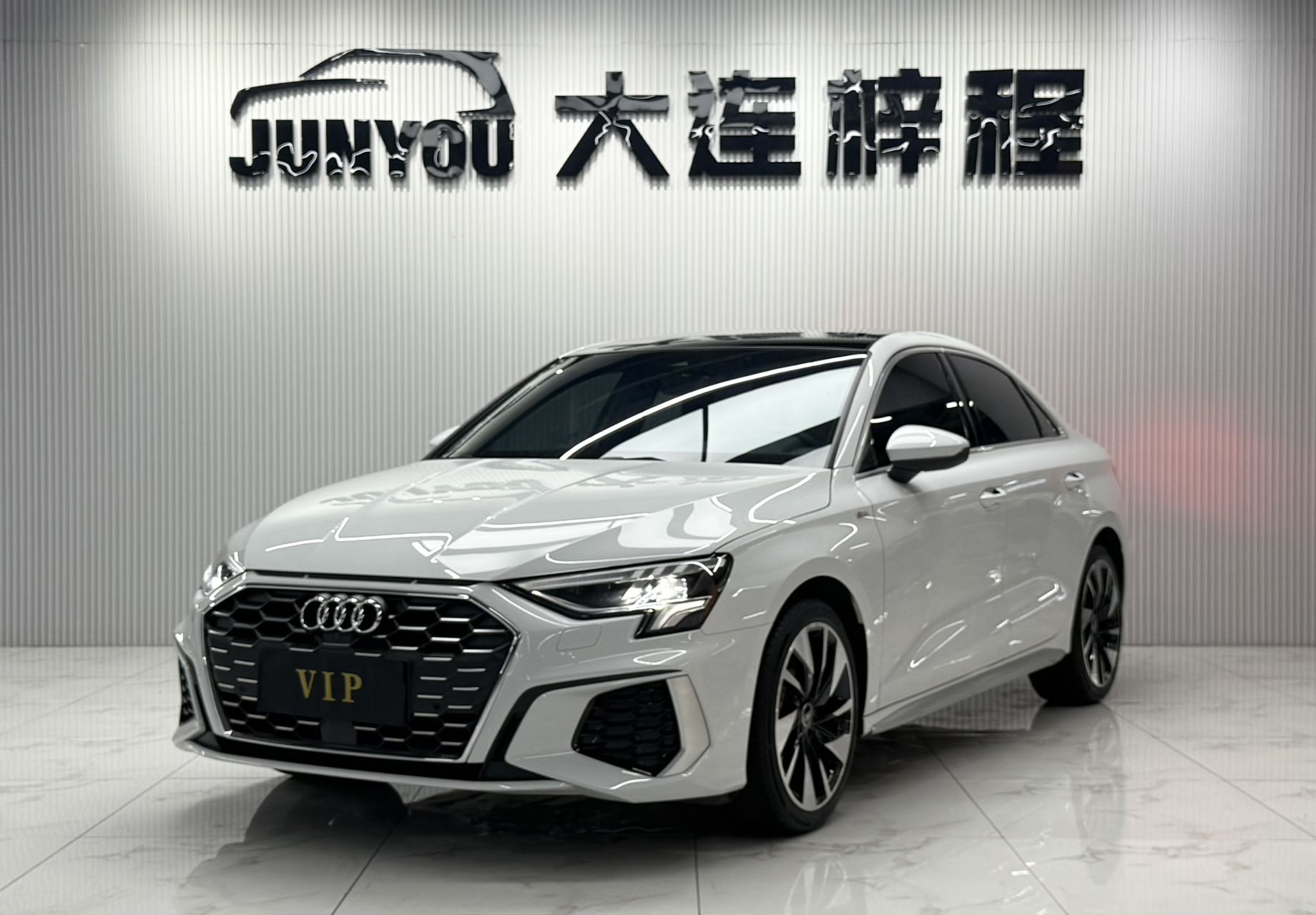 AUDI A3 2023 MODEL FACELIFT A3L LIMOUSINE 35 TFSI FASHION SPORT TYPE — фото 1