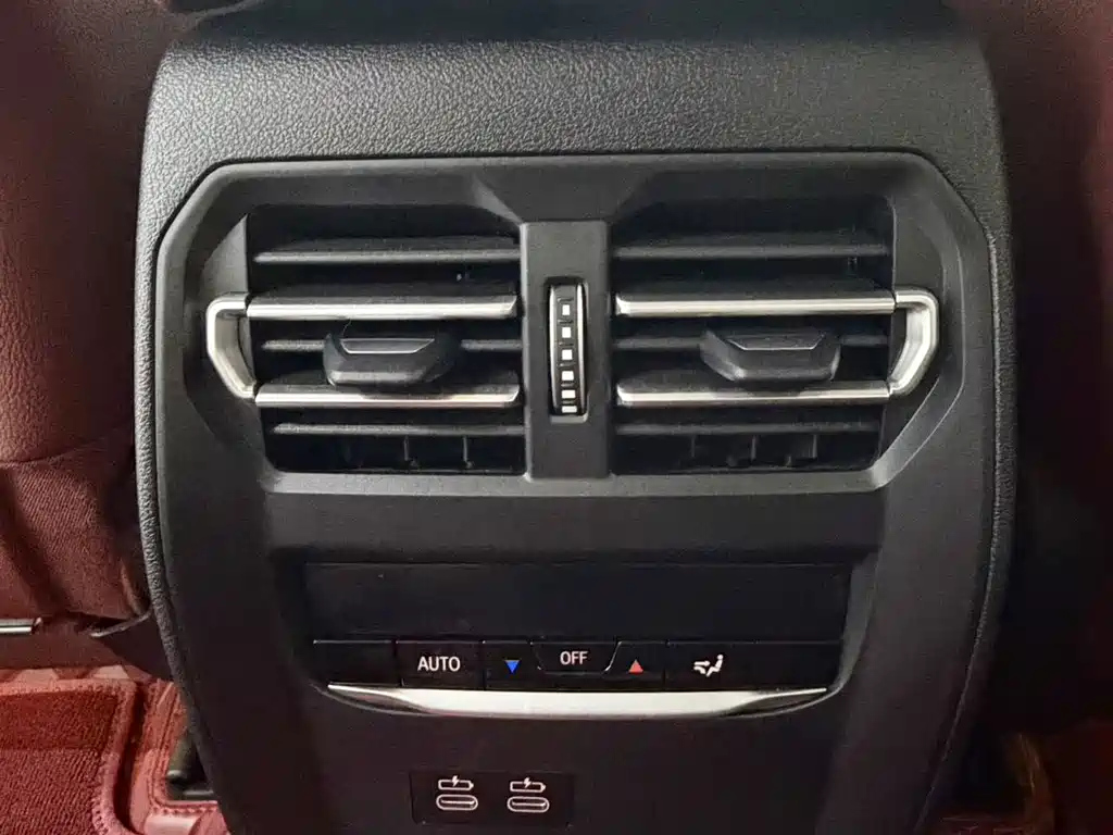 BMW 3 SERIES 2023 320LI M SPORT SET — фото 16