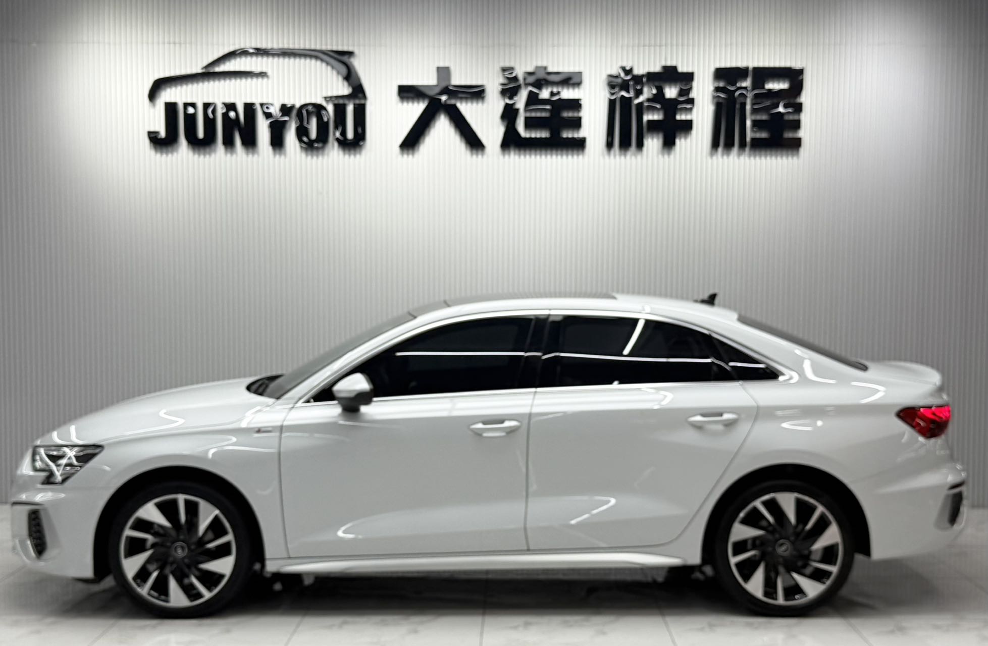 AUDI A3 2023 MODEL FACELIFT A3L LIMOUSINE 35 TFSI FASHION SPORT TYPE — фото 7