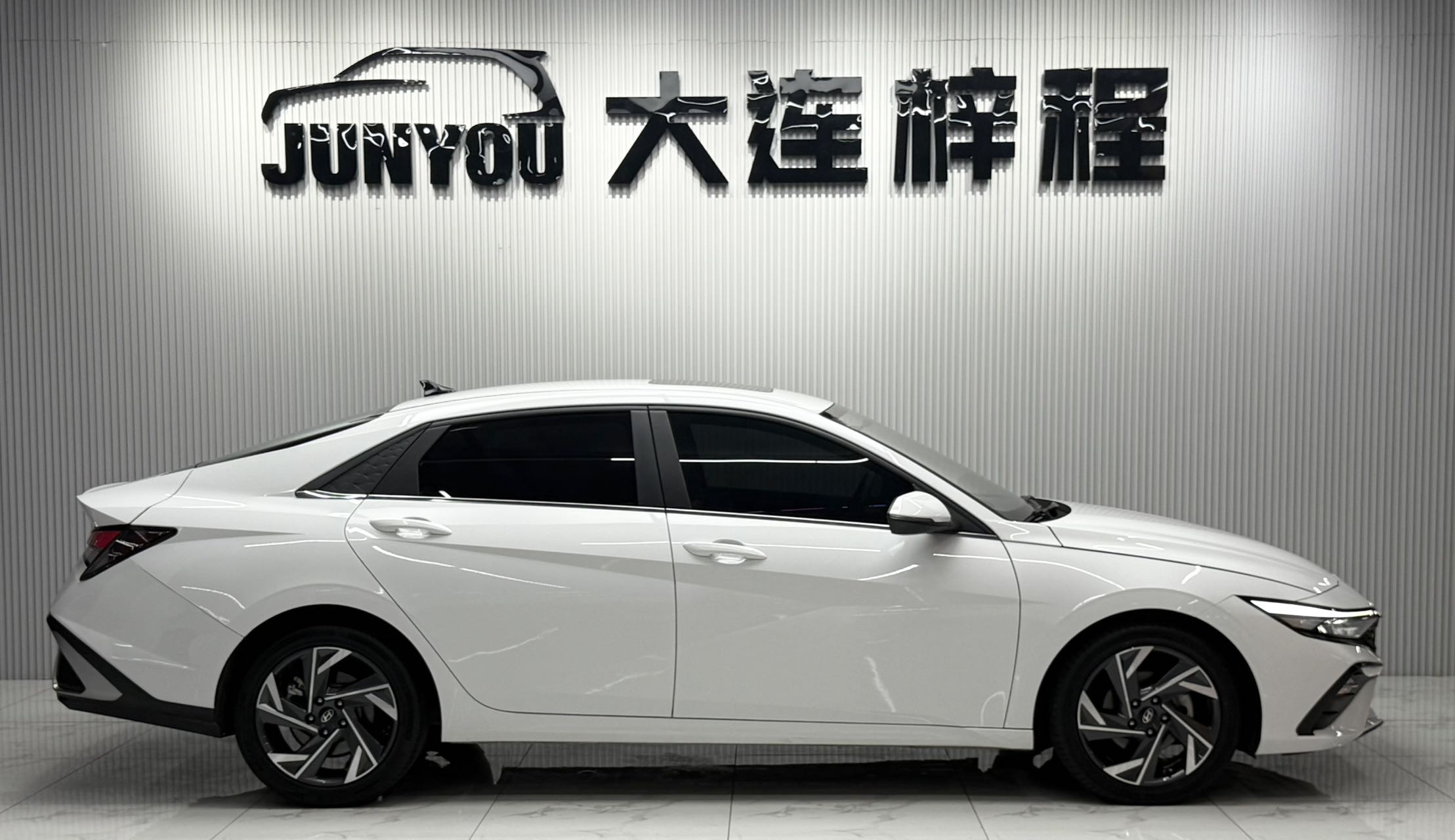 HYUNDAI ELANTRA 2023 1.5L CVT GLX ELITE EDITION — фото 5