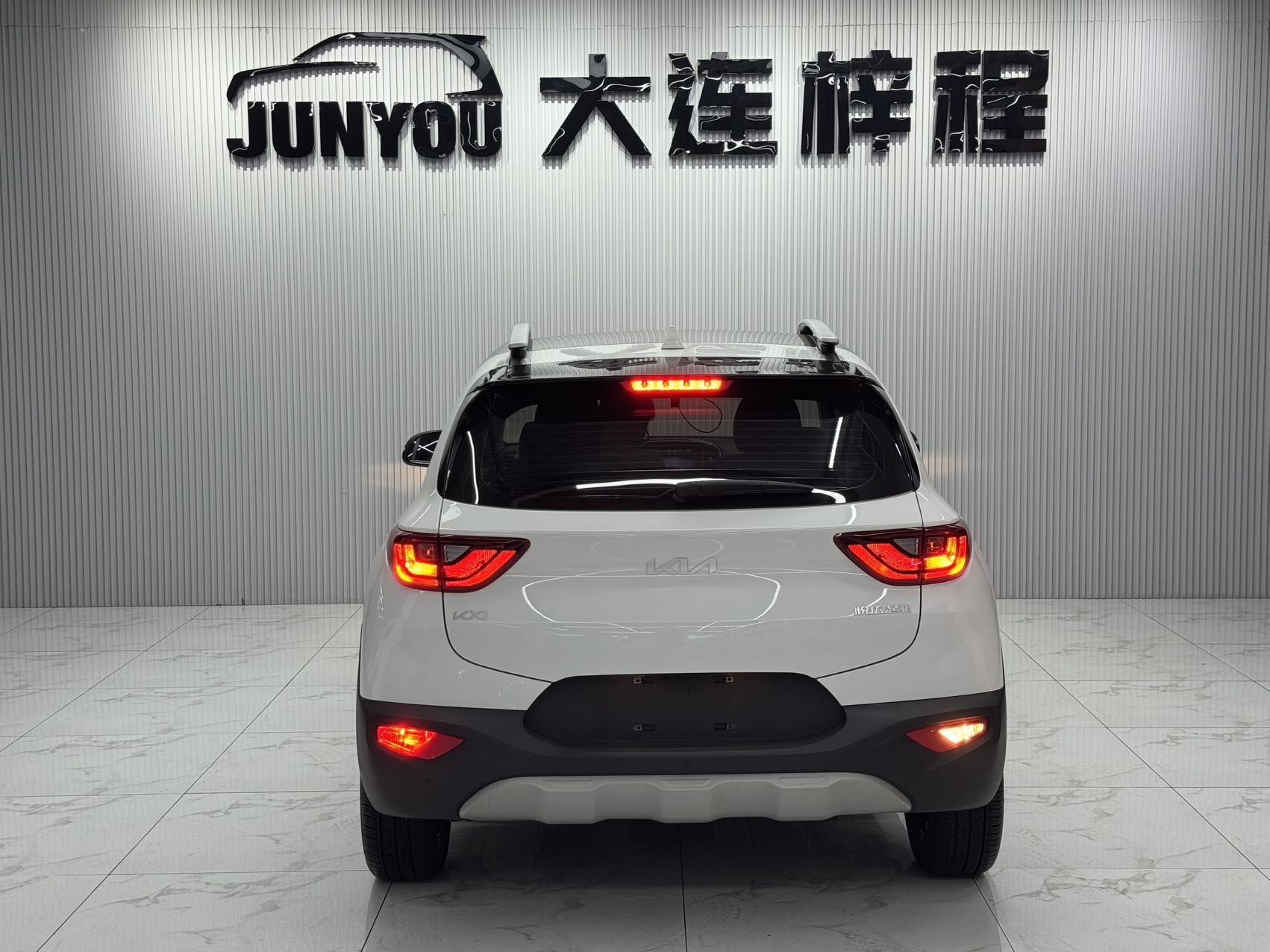 KIA KX1 2021 1.4L CVT趣享 SUNROOF 款 — фото 4