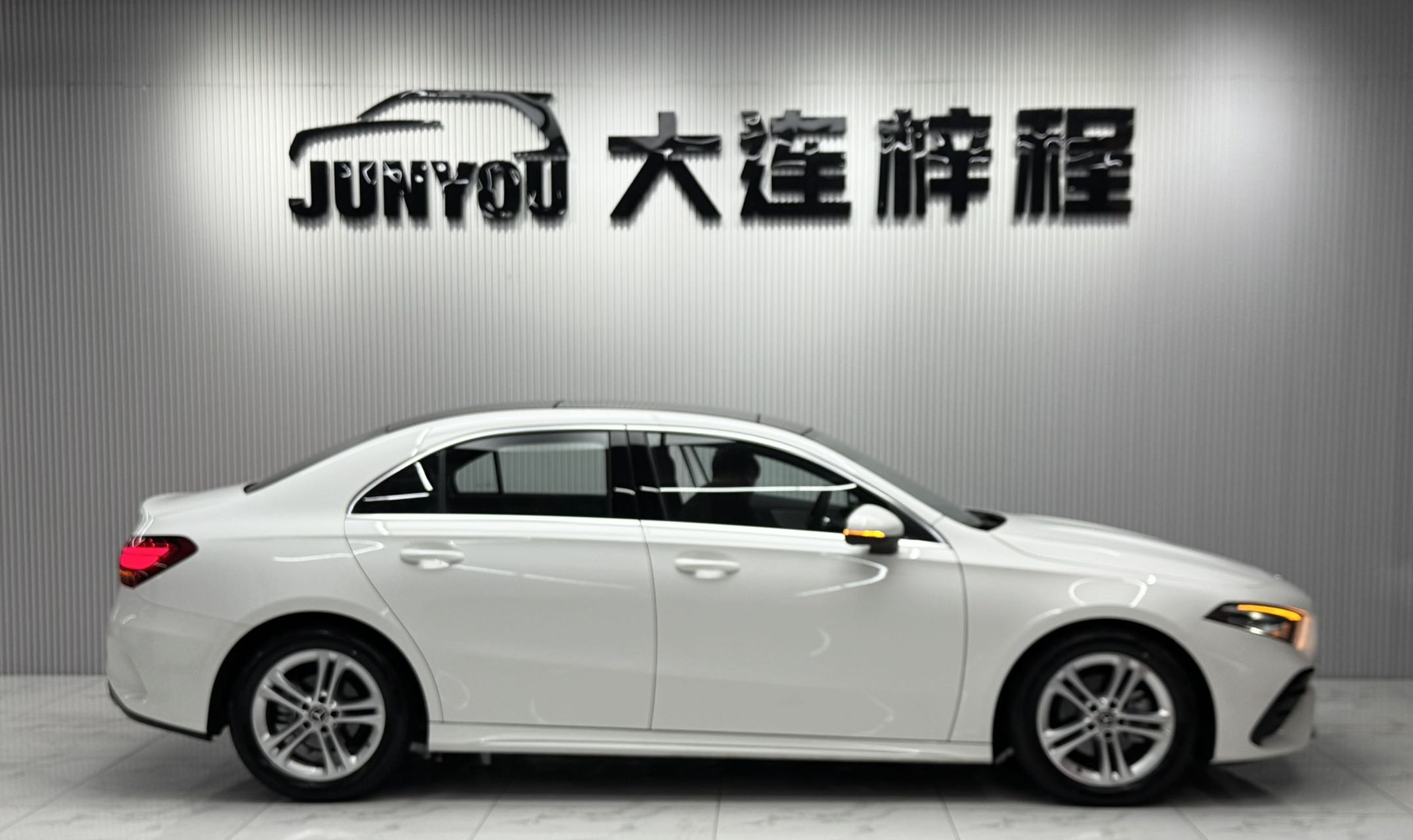 MERCEDES-BENZ A-CLASS 2024 A 180 L — фото 8