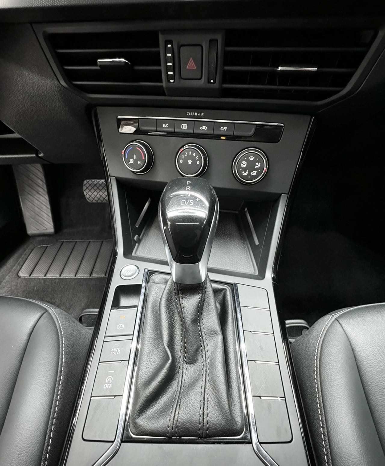 VOLKSWAGEN PASSAT 2022 280TSI BUSINESS EDITION — фото 15