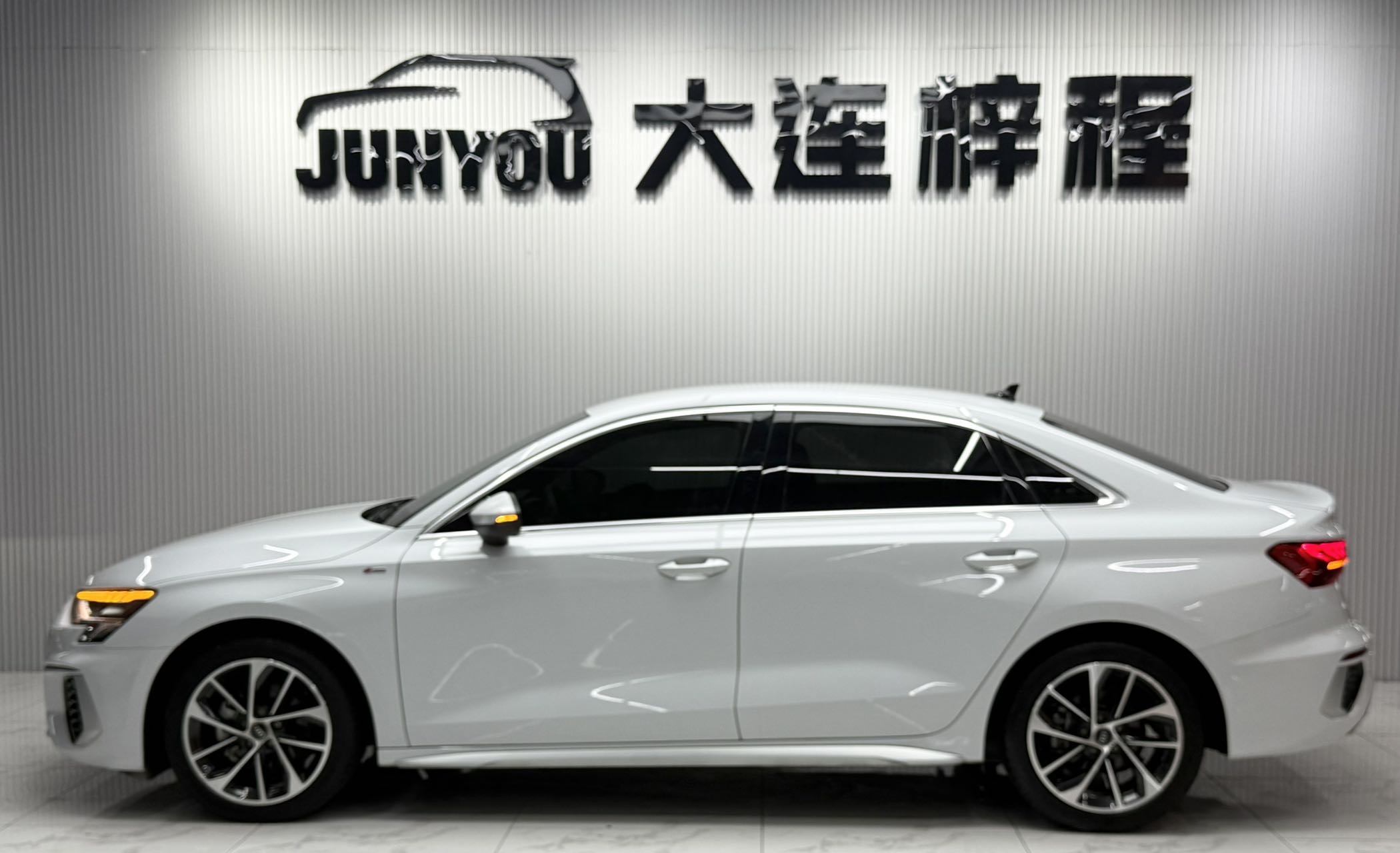 AUDI A3 2022 MODEL A3L LIMOUSINE 35 TFSI 进取 SPORT TYPE — фото 2