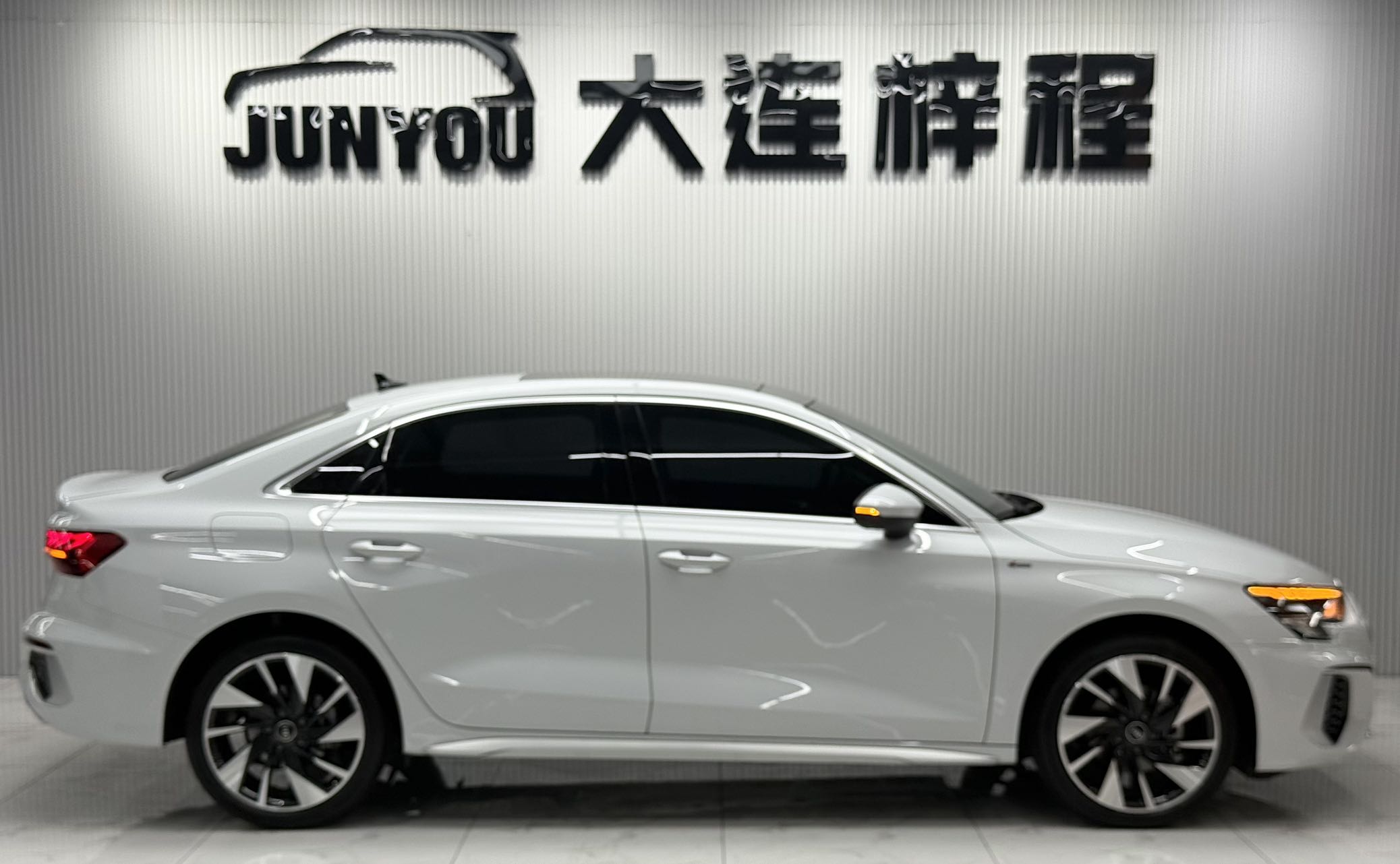 AUDI A3 2023 MODEL FACELIFT A3L LIMOUSINE 35 TFSI FASHION SPORT TYPE — фото 8