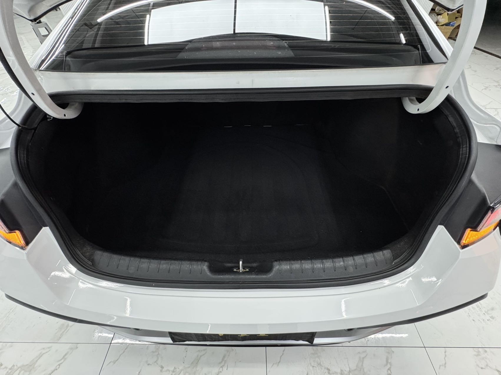 HYUNDAI ELANTRA 2023 1.5L CVT GLX ELITE EDITION — фото 13