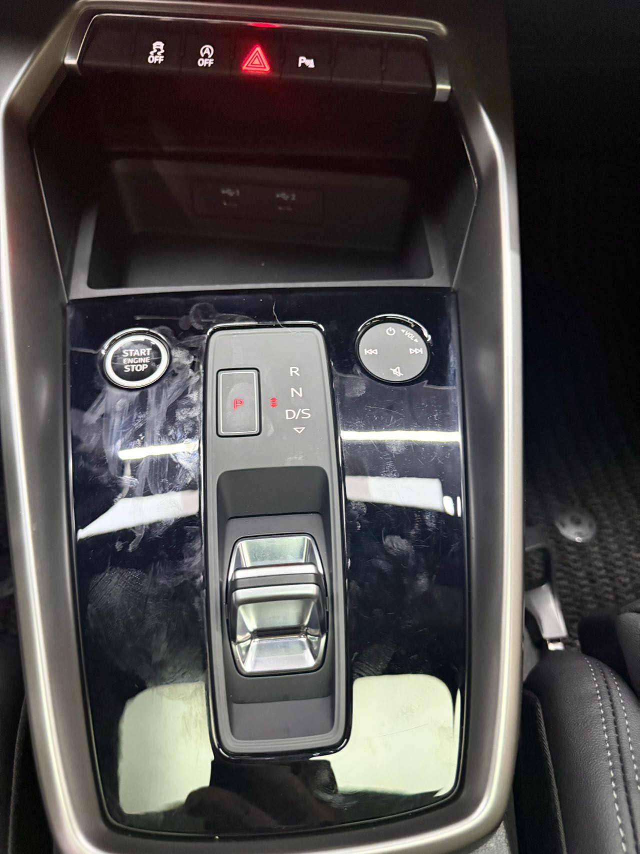 AUDI A3 2023 MODEL SPORTBACK 35 TFSI FASHION SPORT TYPE — фото 14