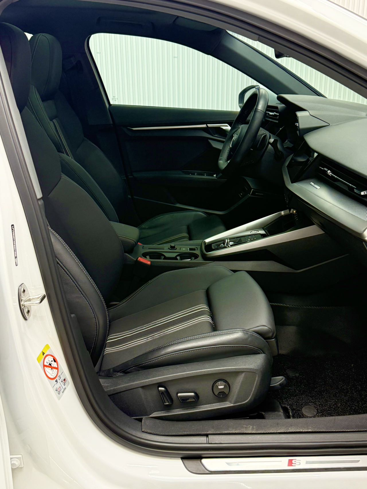 AUDI A3 2023 MODEL FACELIFT SPORTBACK 35 TFSI FASHION SPORT TYPE — фото 11