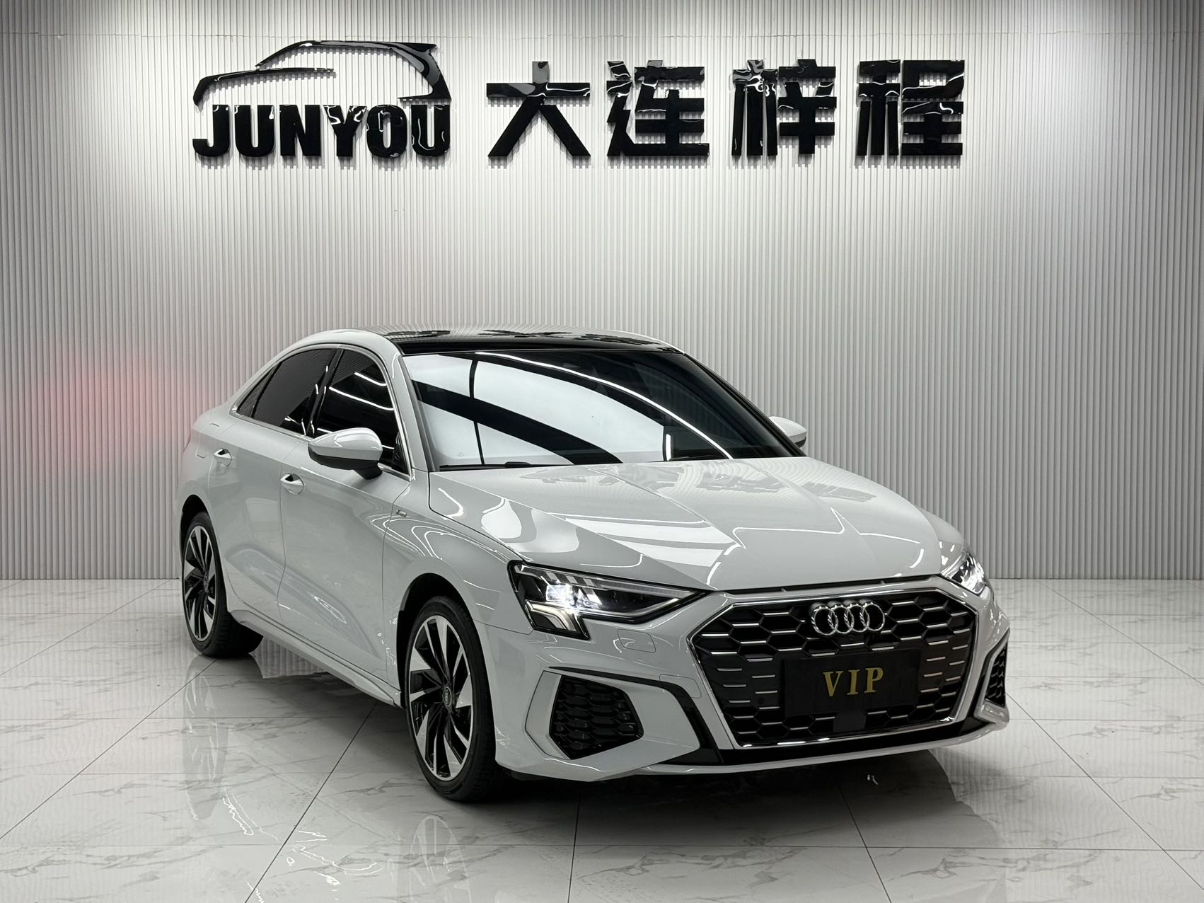 AUDI A3 2023 MODEL FACELIFT A3L LIMOUSINE 35 TFSI FASHION SPORT TYPE — фото 3