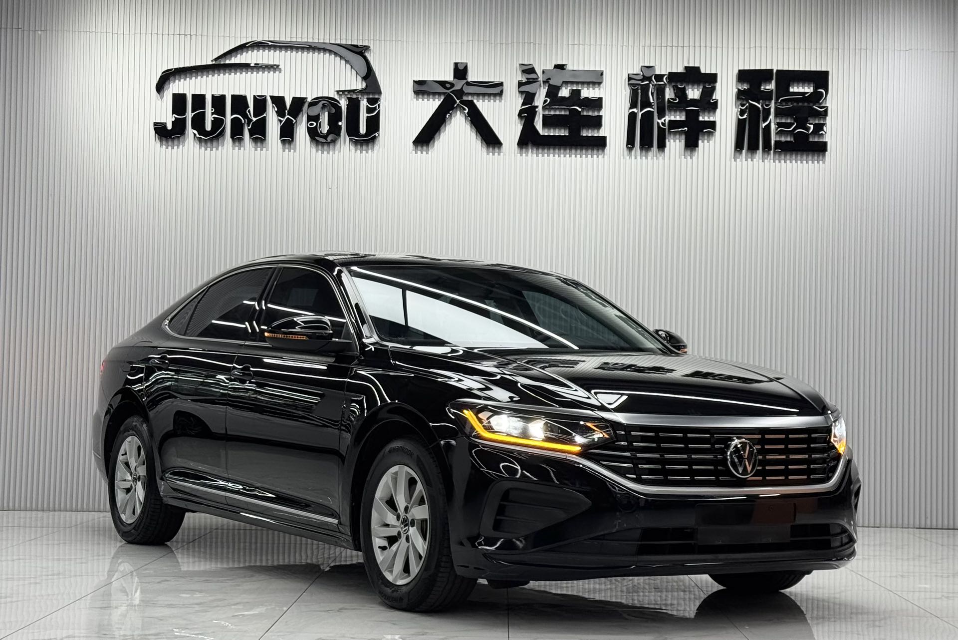 VOLKSWAGEN PASSAT 2022 280TSI BUSINESS EDITION — фото 3