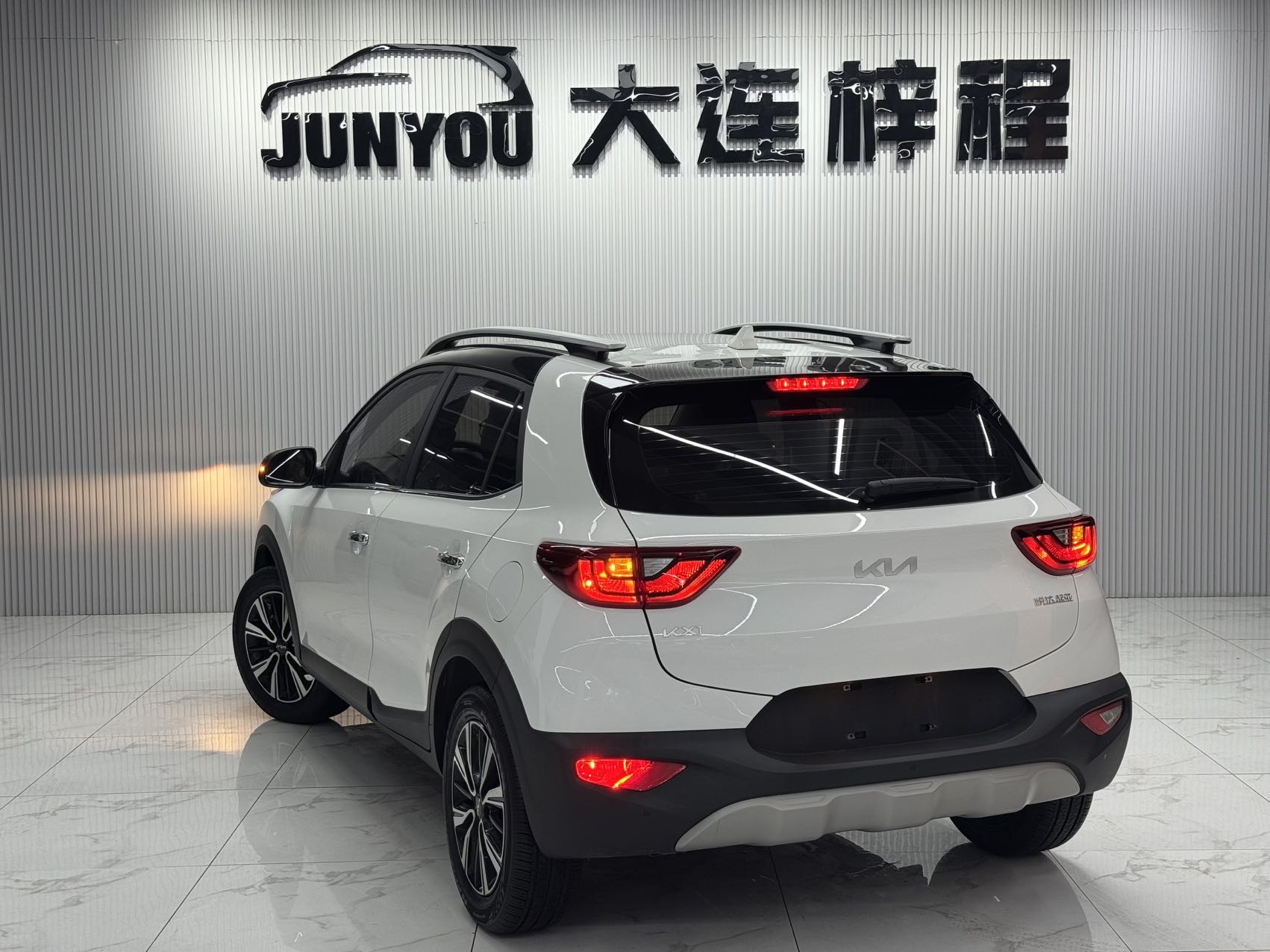 KIA KX1 2021 1.4L CVT趣享 SUNROOF 款 — фото 5