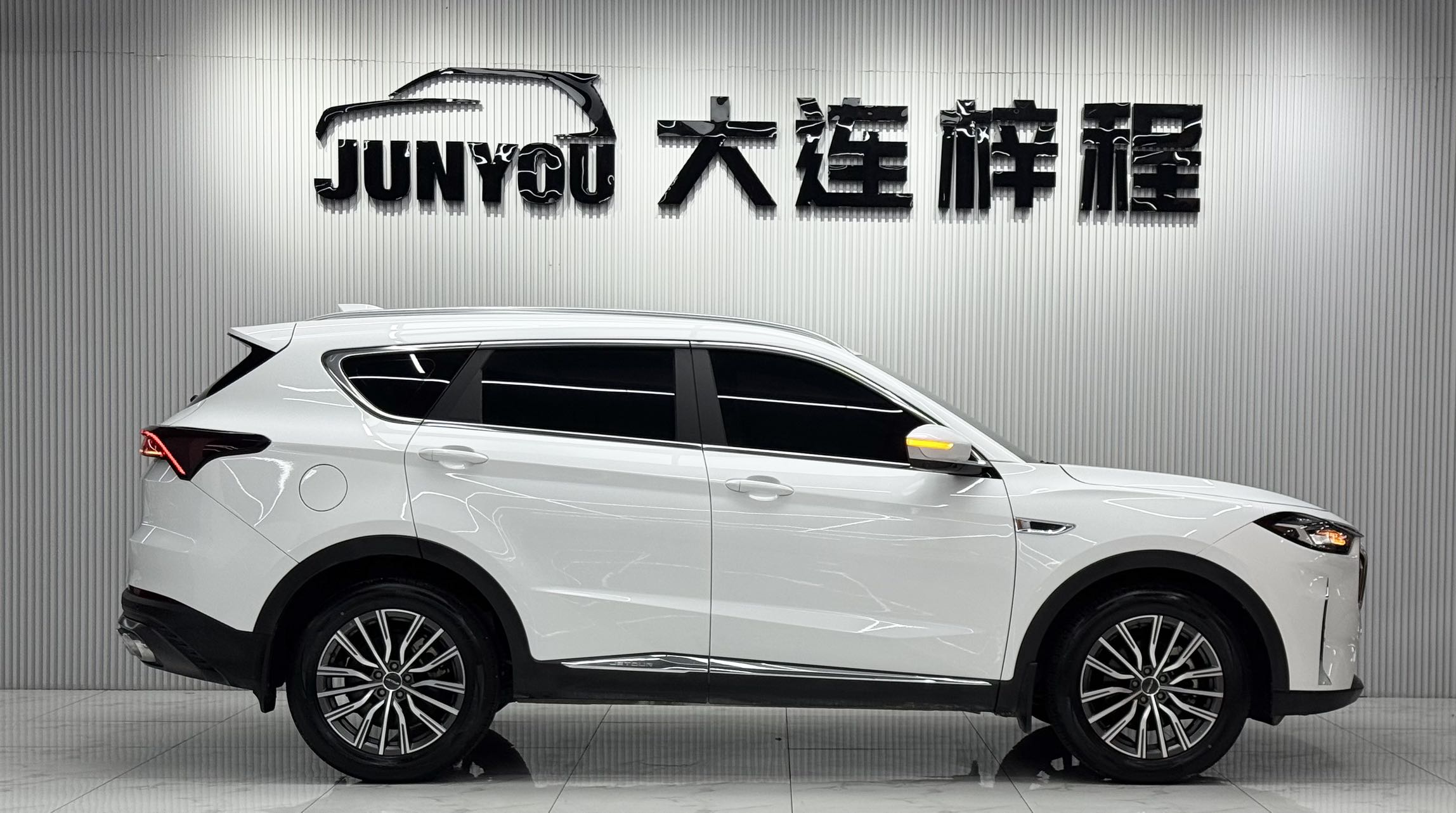 JETOUR X70 PLUS 2023 1.5T DCT勇者PLUS 5 SEATS — фото 8