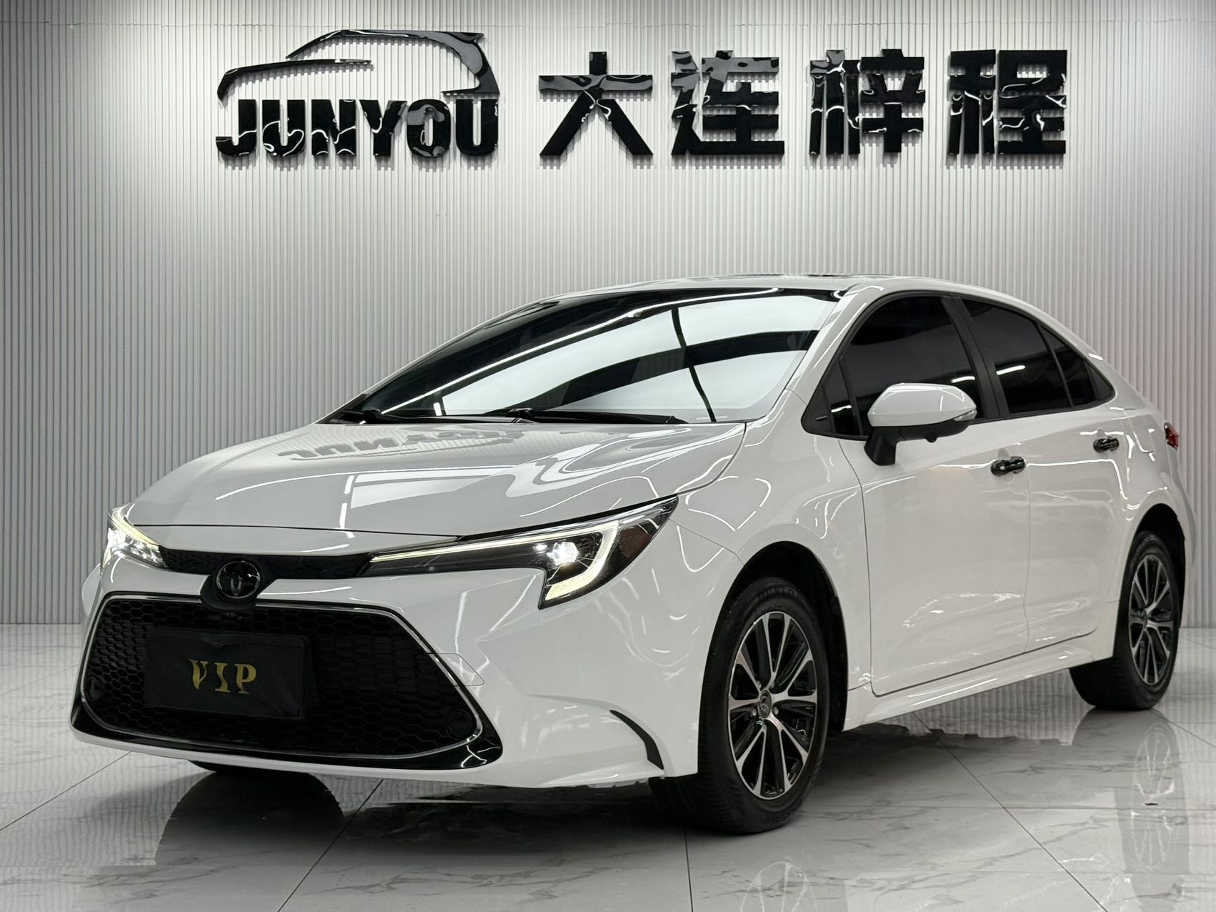 TOYOTA LEVIN 2023 185T CVT DELUXE EDITION — фото 1