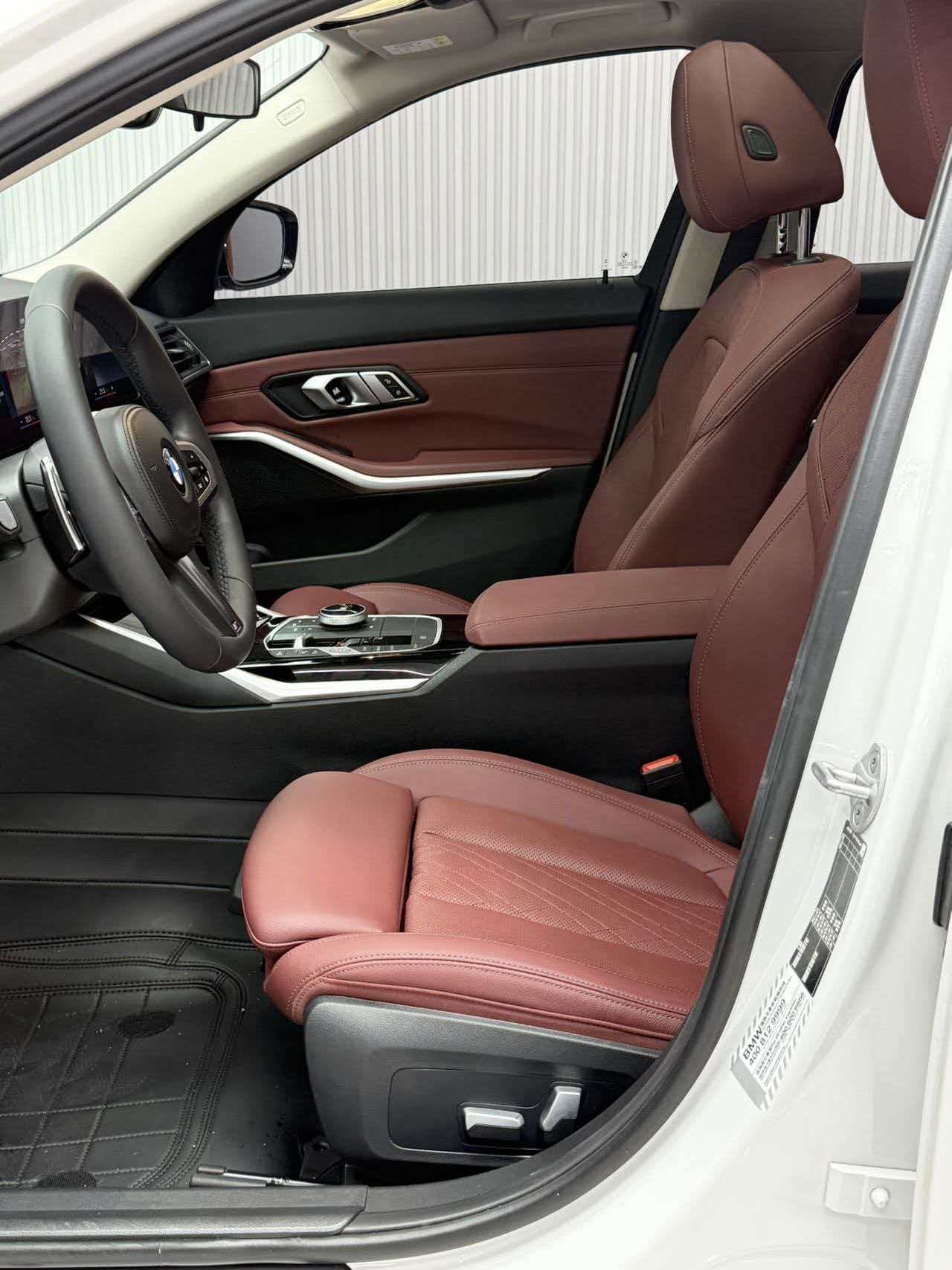 BMW 3 SERIES 2023 320LI M SPORT SET — фото 9