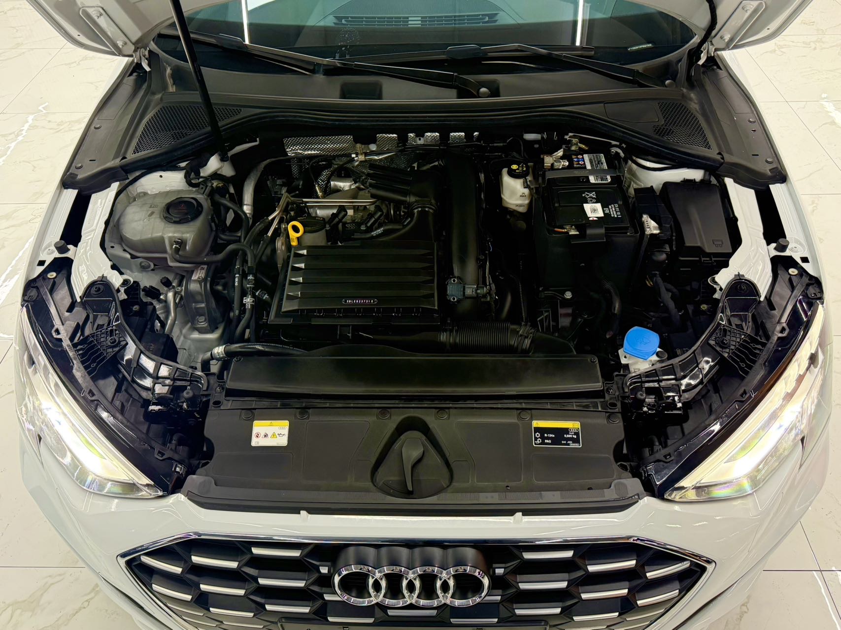 AUDI A3 2023 MODEL FACELIFT SPORTBACK 35 TFSI FASHION SPORT TYPE — фото 9