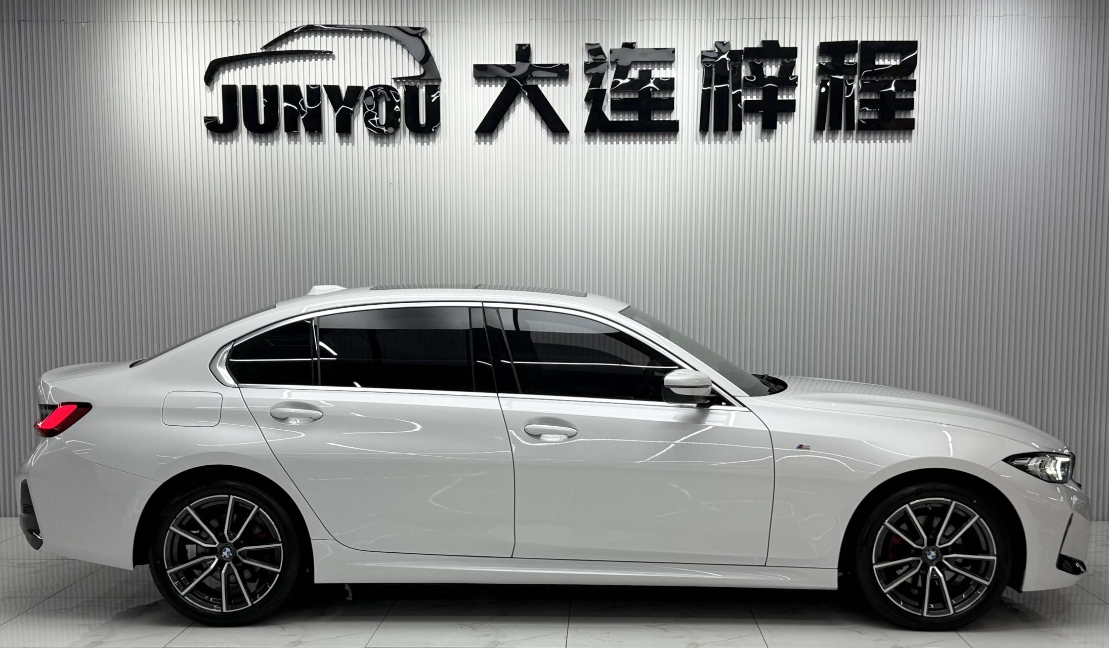 BMW 3 SERIES 2023 320LI M SPORT SET — фото 4