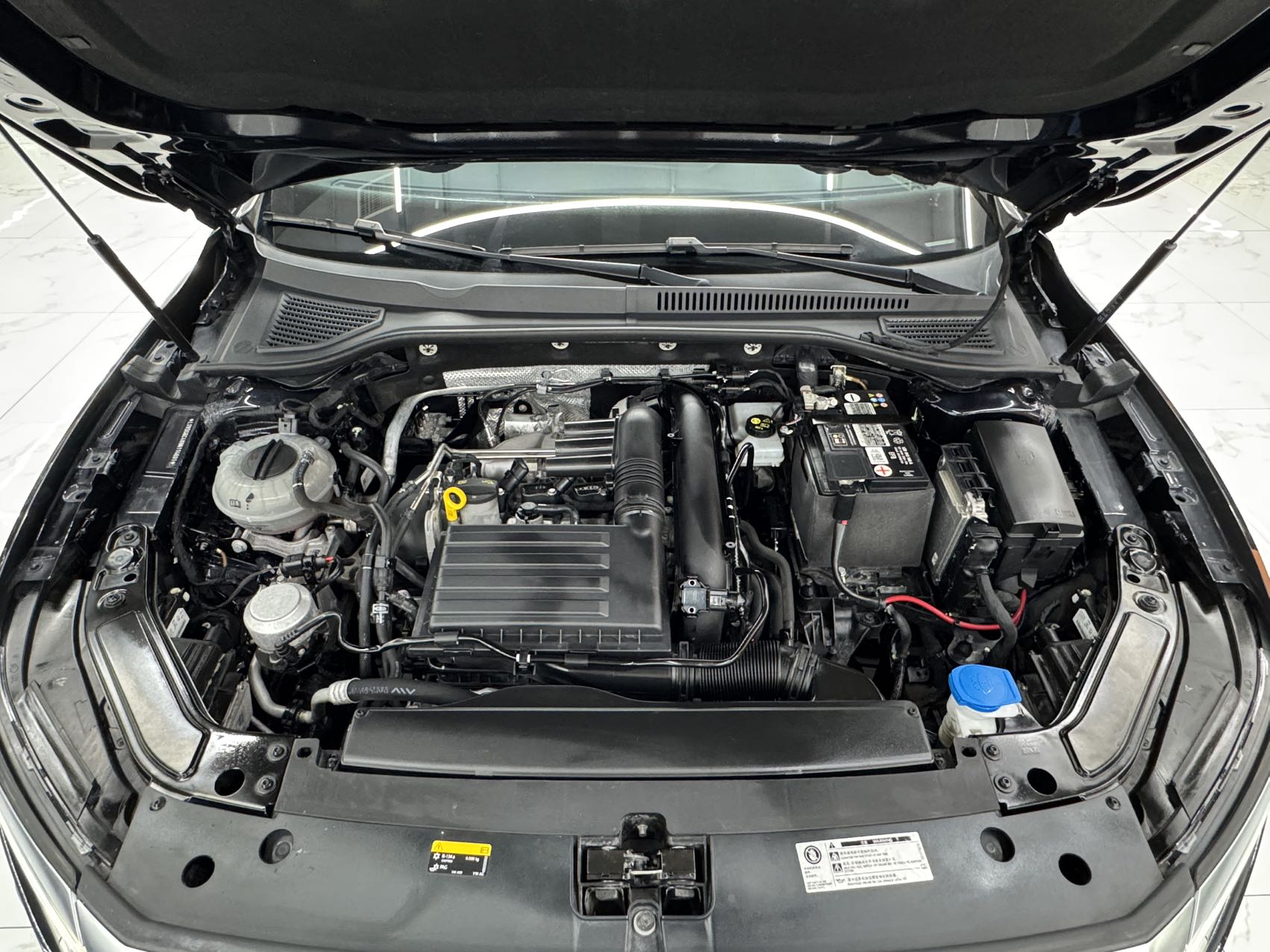VOLKSWAGEN PASSAT 2022 280TSI BUSINESS EDITION — фото 17