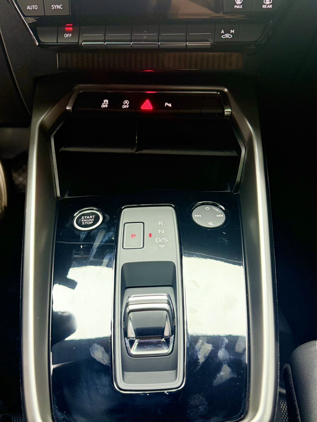 AUDI A3 2023 MODEL FACELIFT SPORTBACK 35 TFSI FASHION SPORT TYPE — фото 7