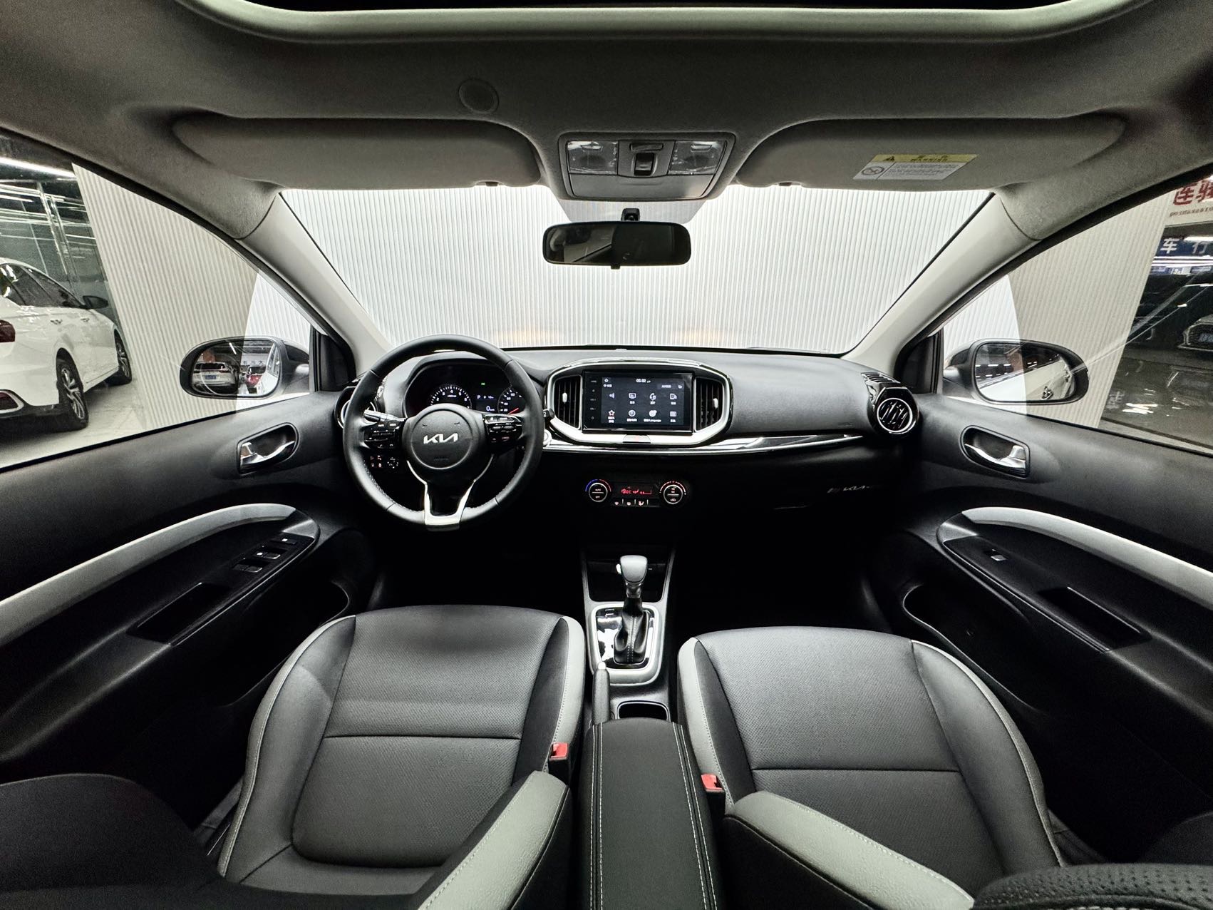 KIA KX1 2021 1.4L CVT趣享 SUNROOF 款 — фото 12