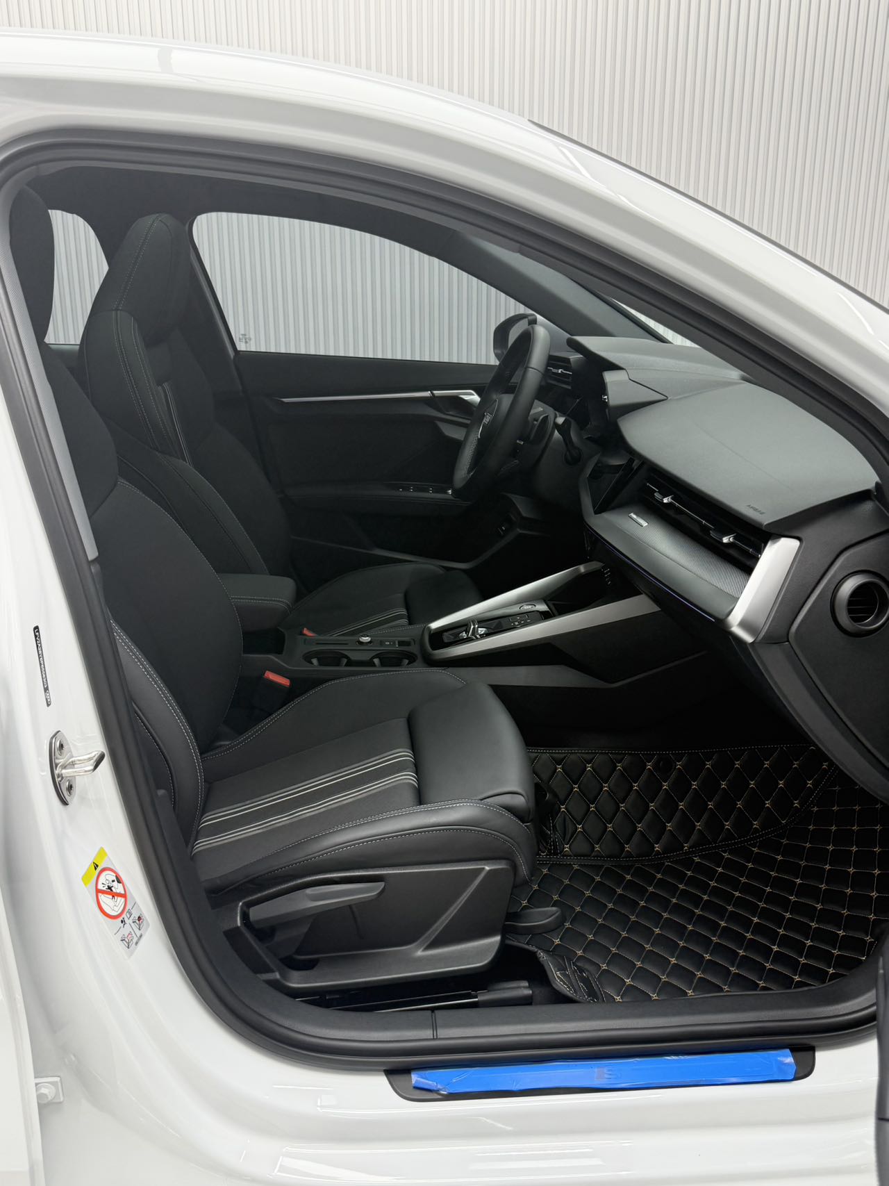 AUDI A3 2023 MODEL FACELIFT A3L LIMOUSINE 35 TFSI FASHION SPORT TYPE — фото 11
