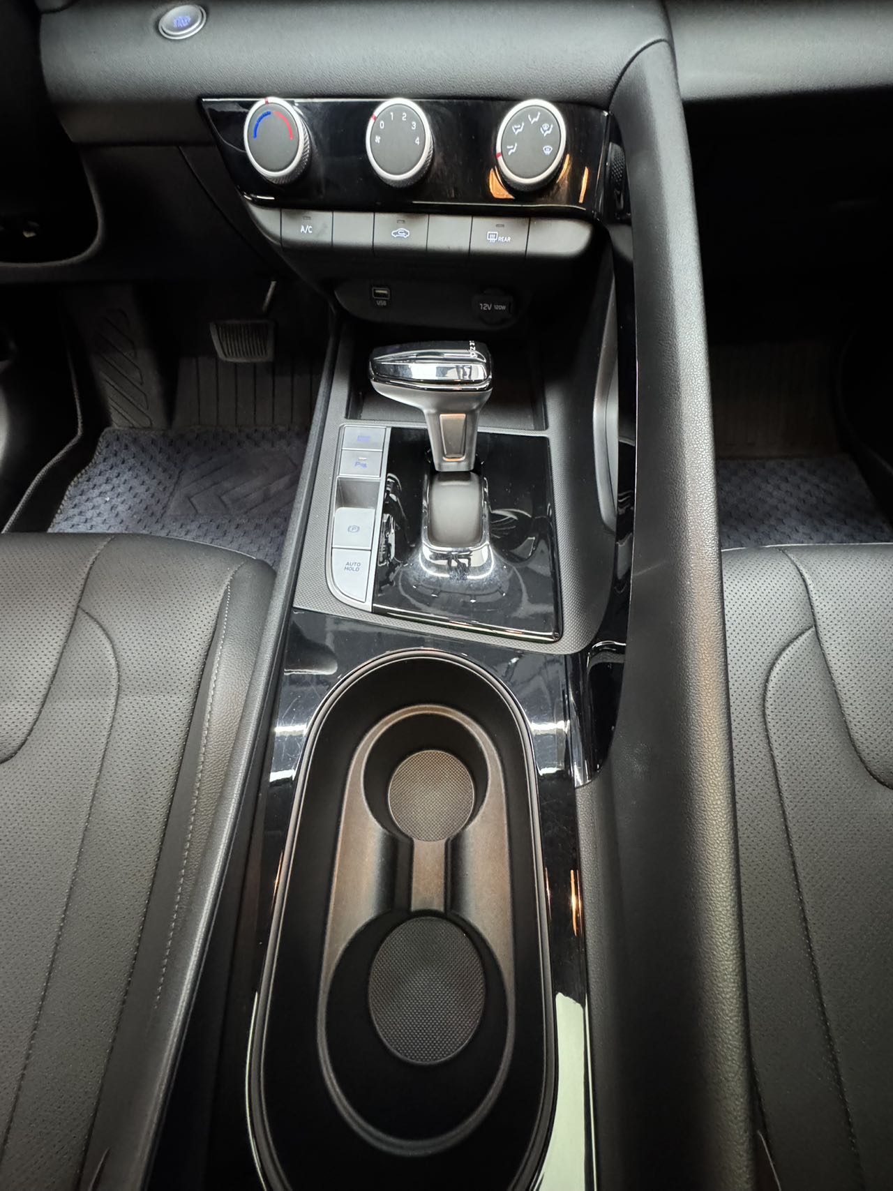 HYUNDAI ELANTRA 2023 1.5L CVT GLX ELITE EDITION — фото 16