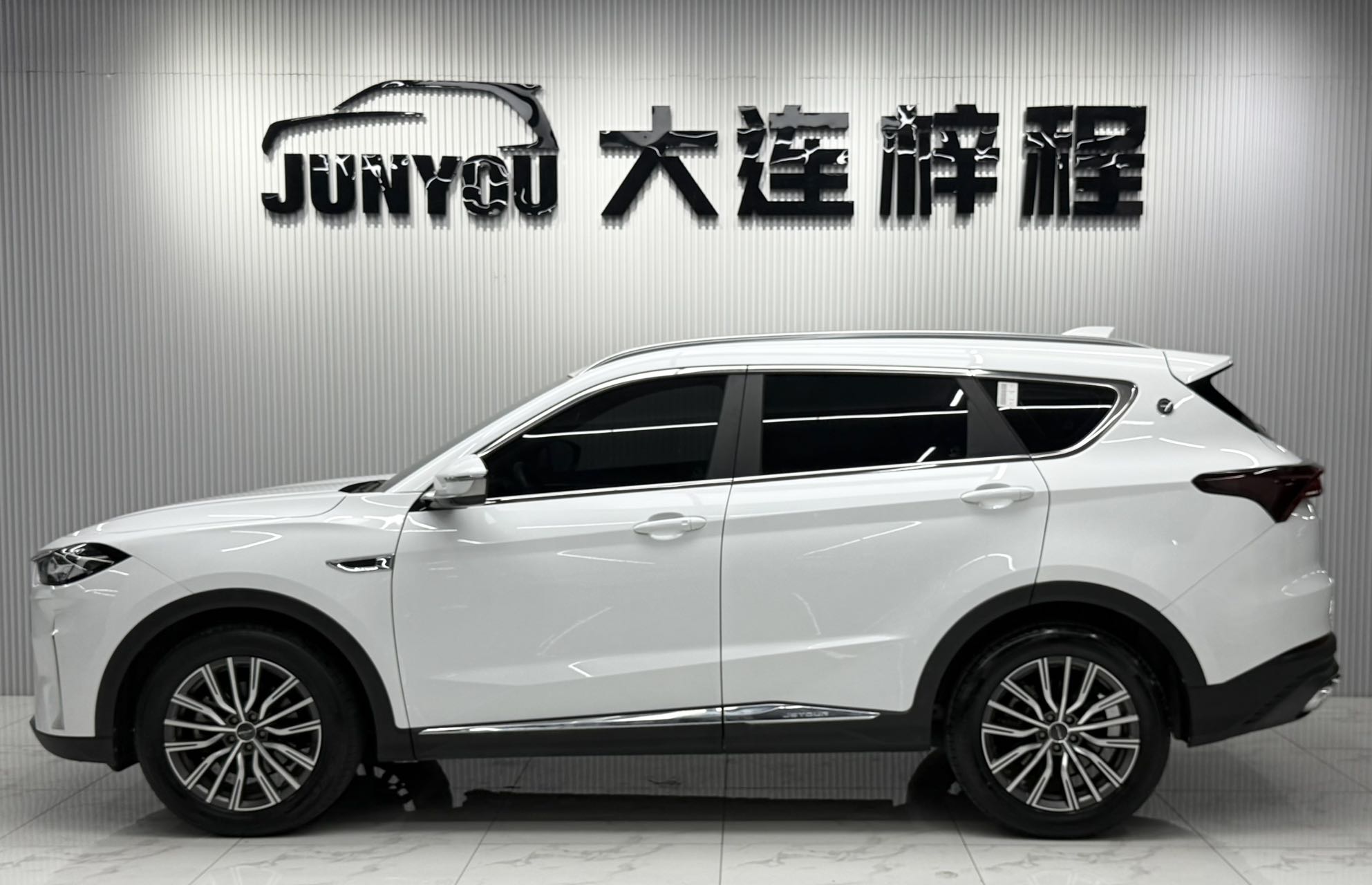 JETOUR X70 PLUS 2023 1.5T CVT自强MAX 7 SEATS — фото 7