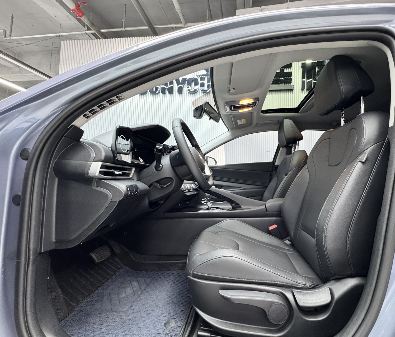 HYUNDAI ELANTRA 2023 1.5L CVT GLX ELITE EDITION — фото 9
