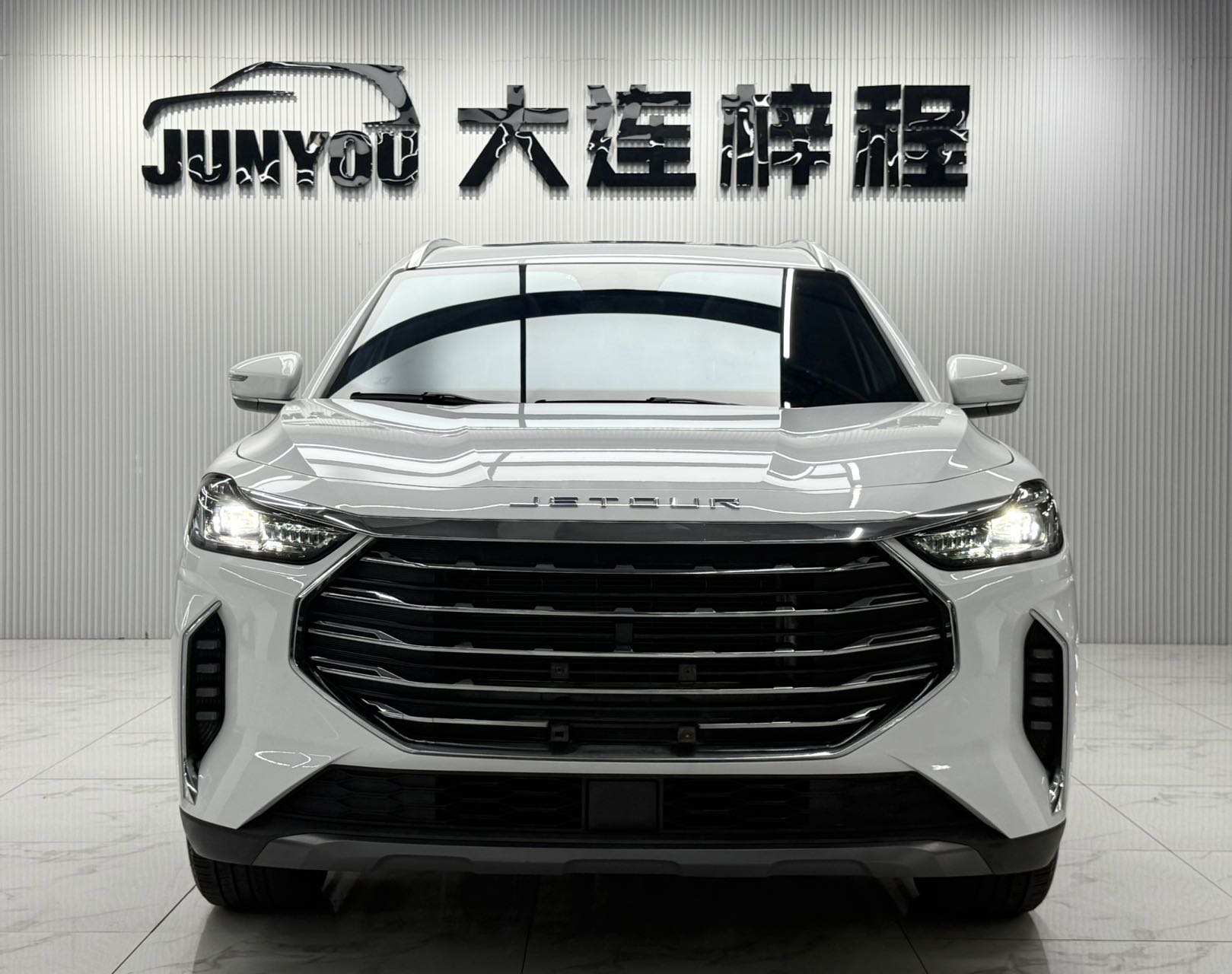 JETOUR X70 PLUS 2023 1.5T CVT自强MAX 7 SEATS — фото 2
