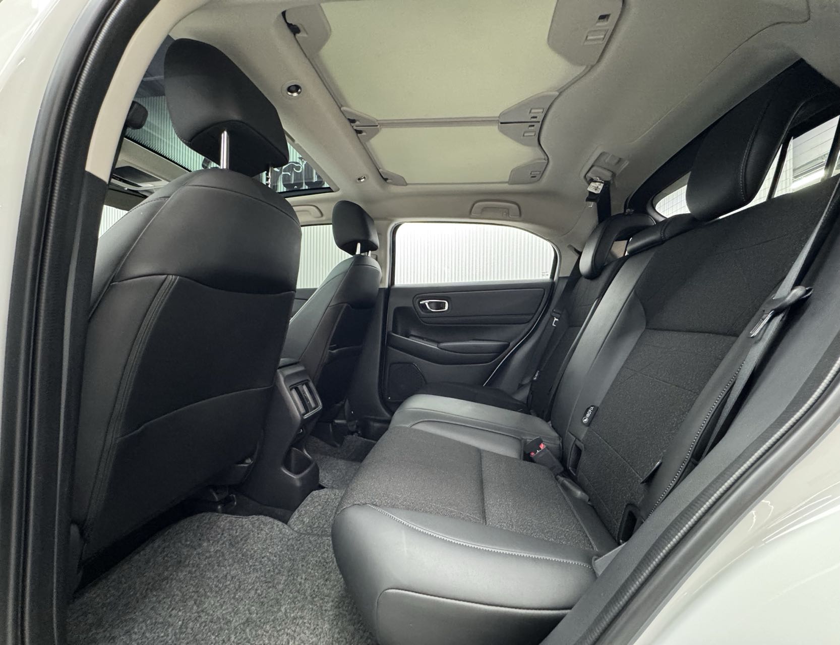 HONDA VEZEL 2023 1.5L CVT PIONEER EDITION — фото 10